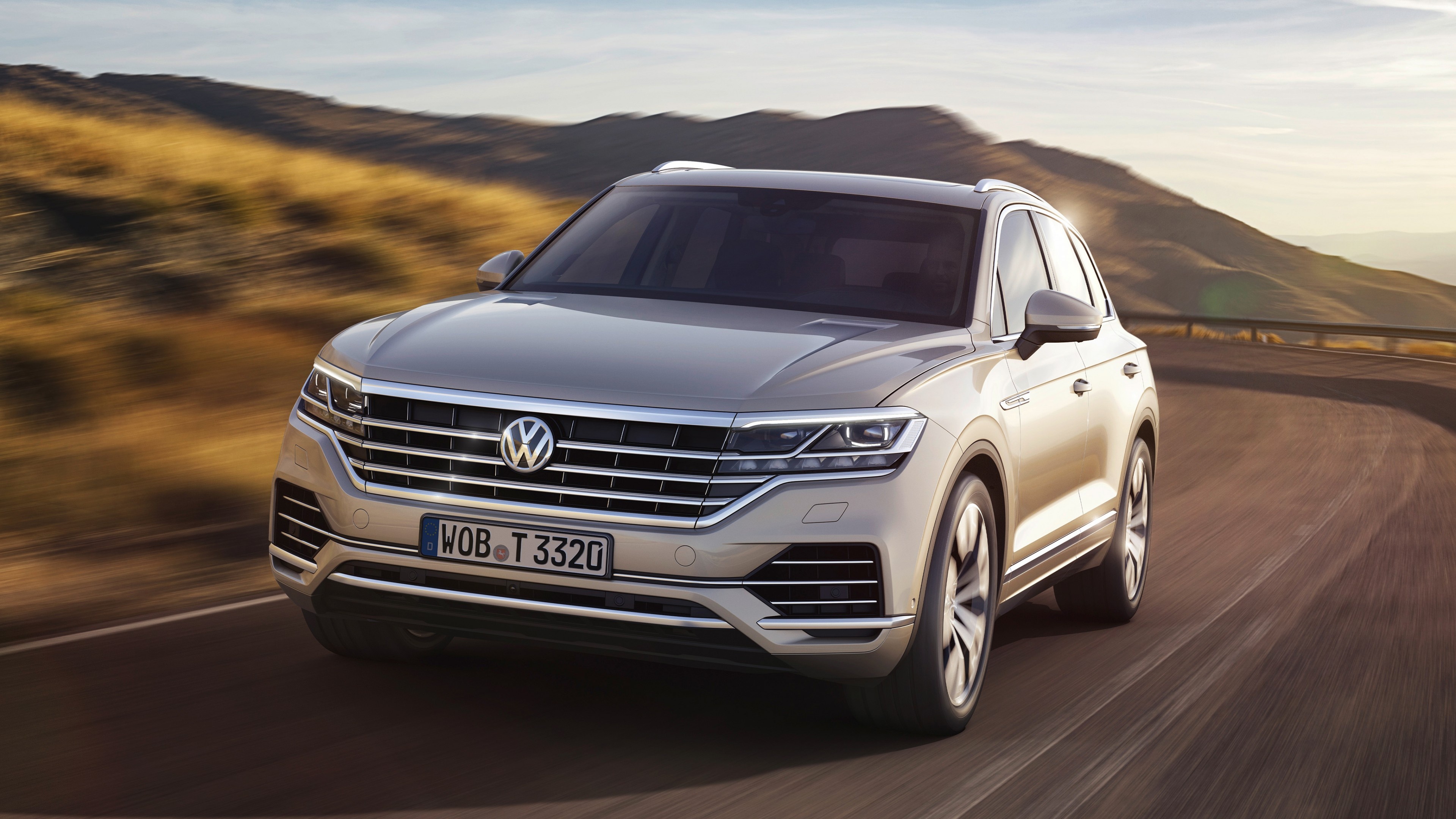 Volkswagen Touareg, SUV power, Stylish and rugged, Adventure-ready vehicle, 3840x2160 4K Desktop