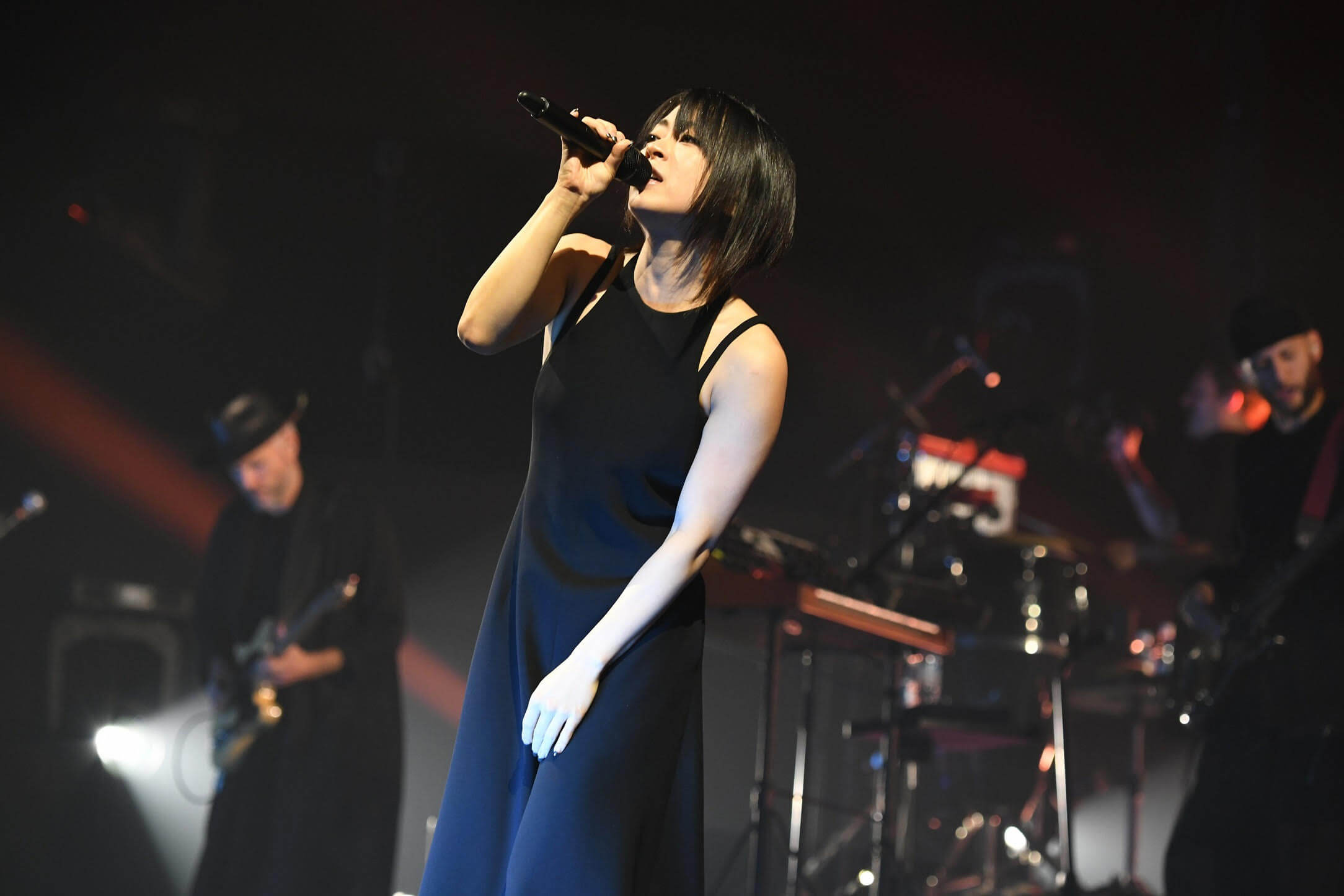 Hikaru Utada, Laughter in the Dark Tour 2018, Netflix premier, Live concert experience, 2170x1450 HD Desktop