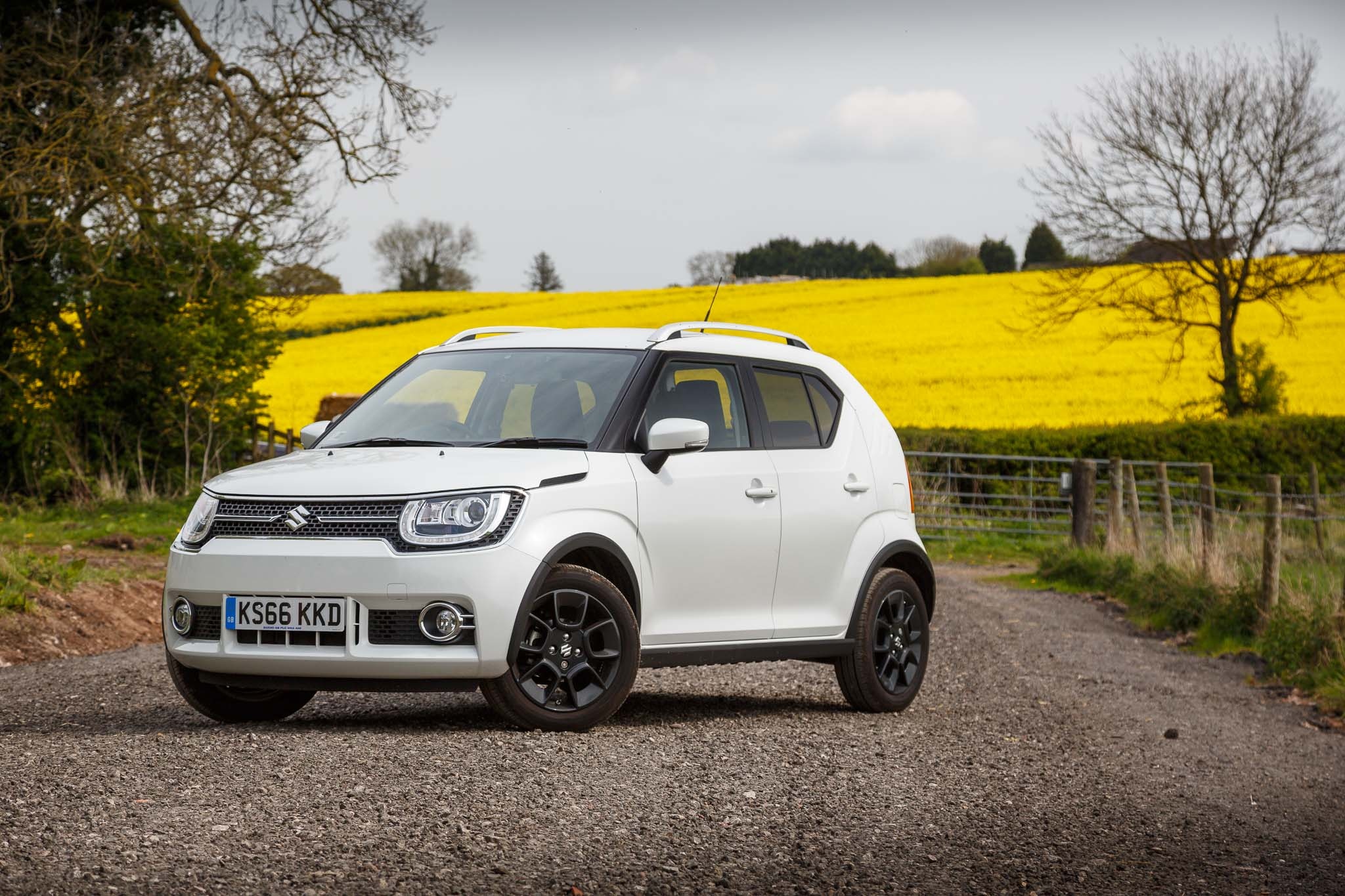 Suzuki Ignis auto, Compact car, Fun and stylish, Impressive features, 2050x1370 HD Desktop