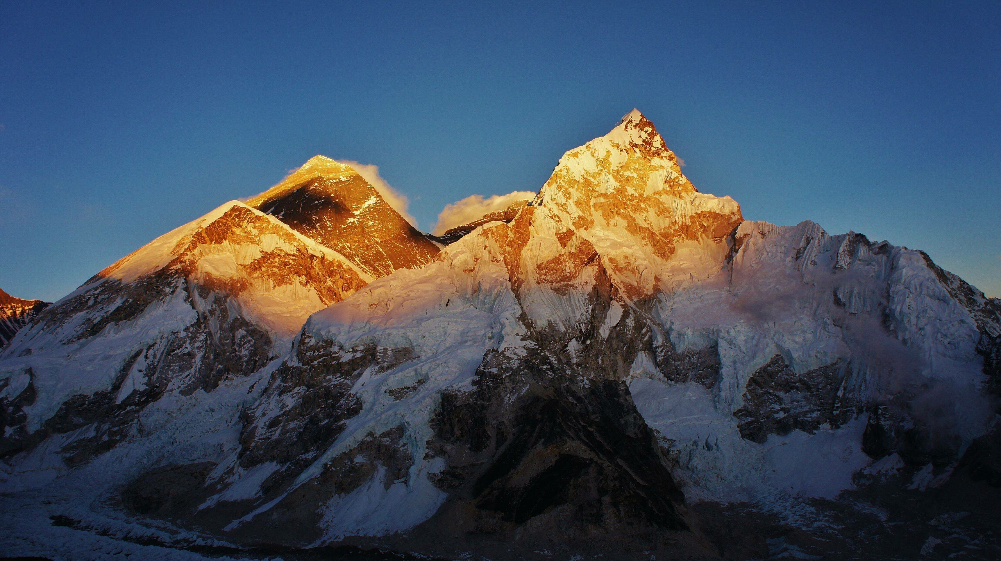 Mount Everest wallpaper, Breathtaking view, Majestic beauty, Photographers' delight, 3450x1940 HD Desktop