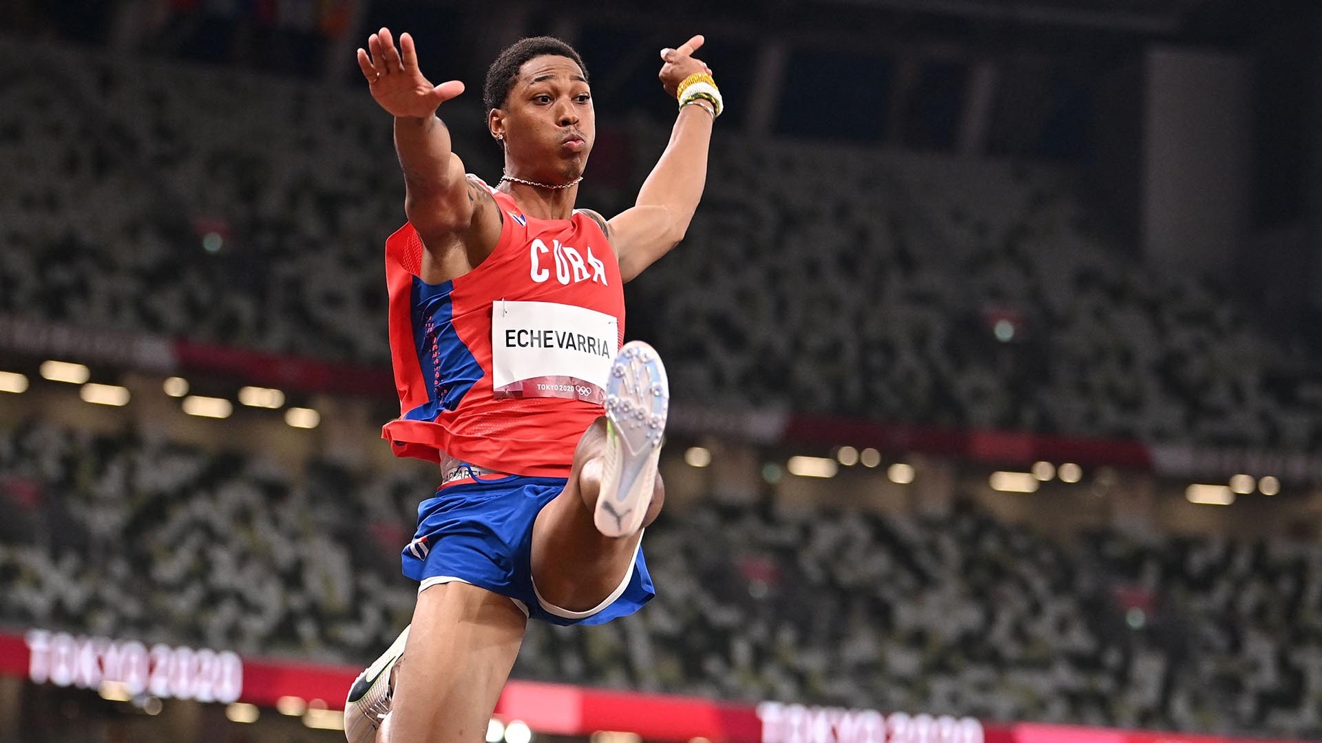 Juan Miguel Echevarria, Cubas echevarria tops, Mens long jump qualifying, Track and field, 1920x1080 Full HD Desktop