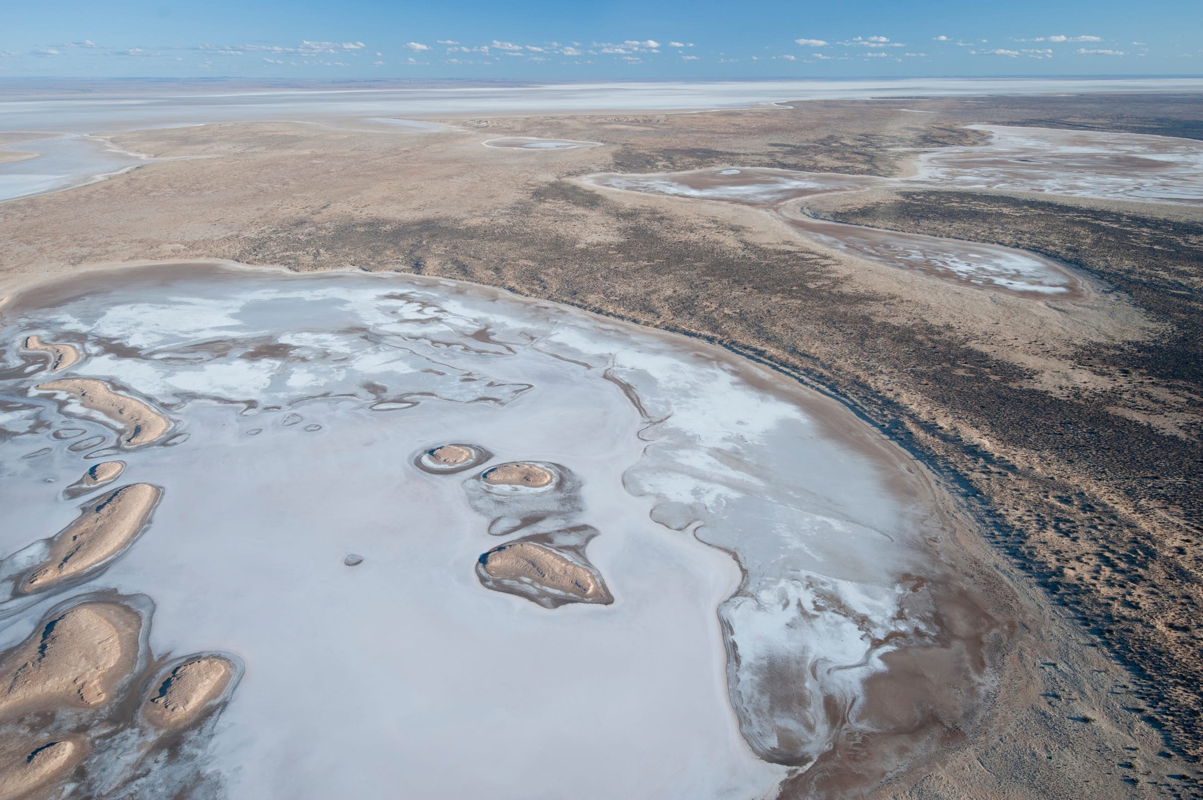 Eyre Lake, Travels, Lake Eyre Basin, Unique Landscape, 2400x1600 HD Desktop