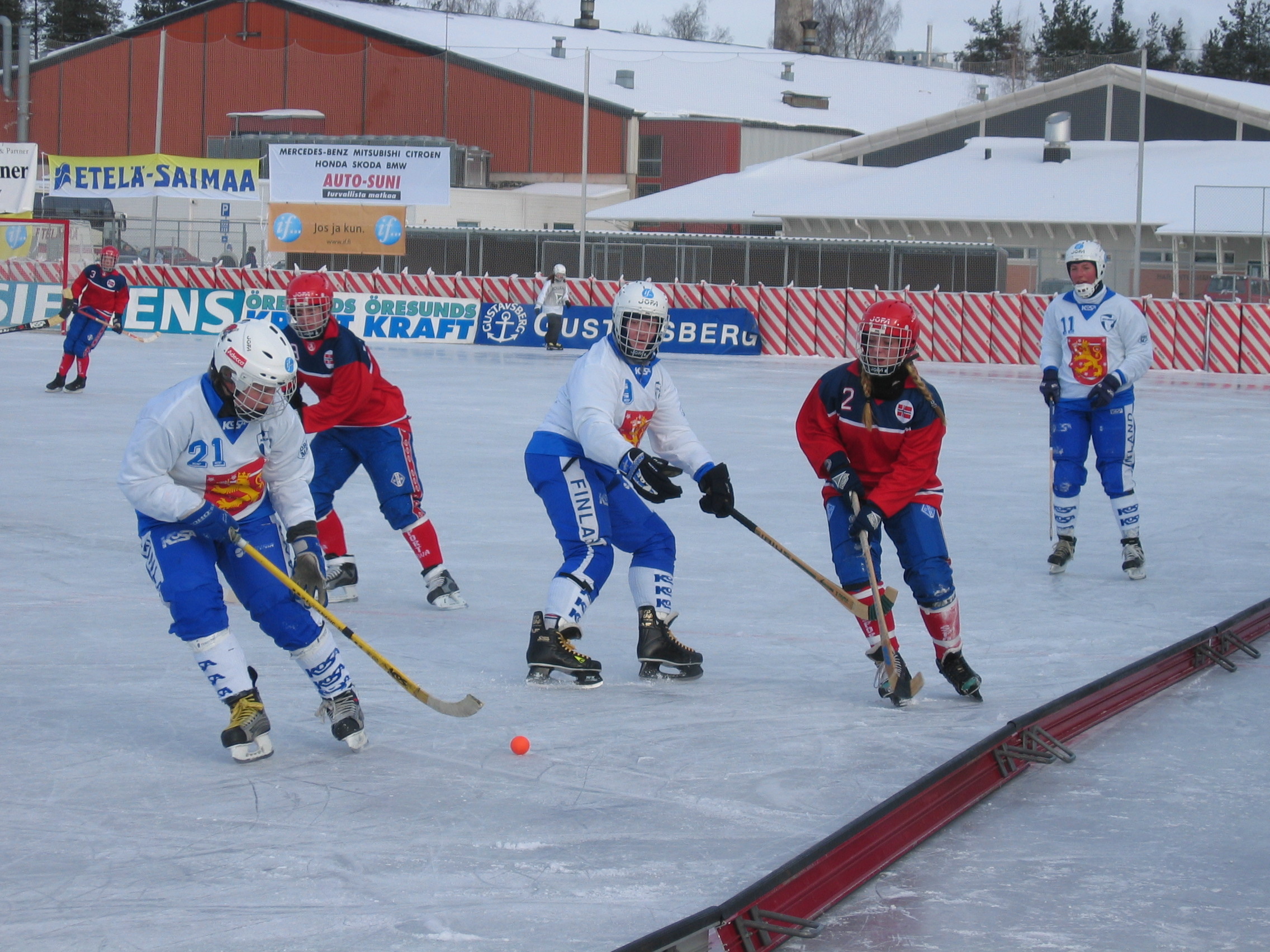 2004 Women's World Championships, Bandy (Sports) Wallpaper, 2280x1710 HD Desktop