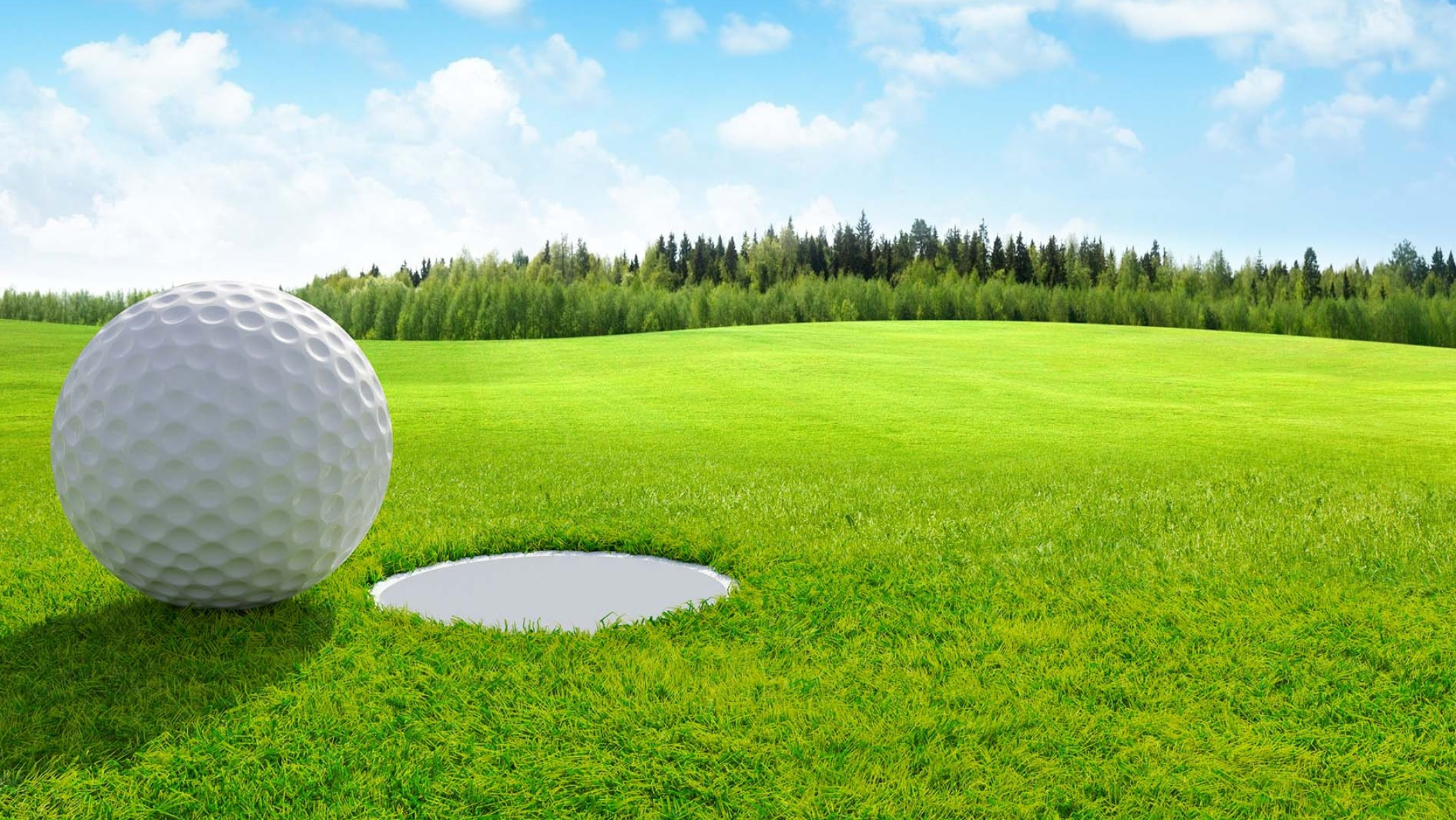 Golf Course, 3D render, Golf ball close-up, Sporting background, 2100x1190 HD Desktop