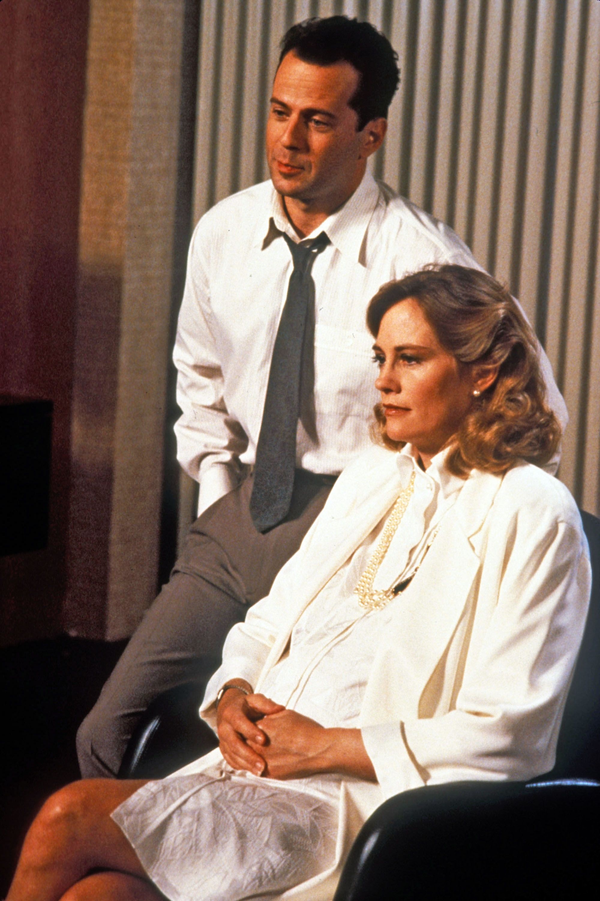 Gorgeous Moonlighting ideas, Cybill Shepherd and Bruce Willis, Moonlighting magic, 2000x3010 HD Phone