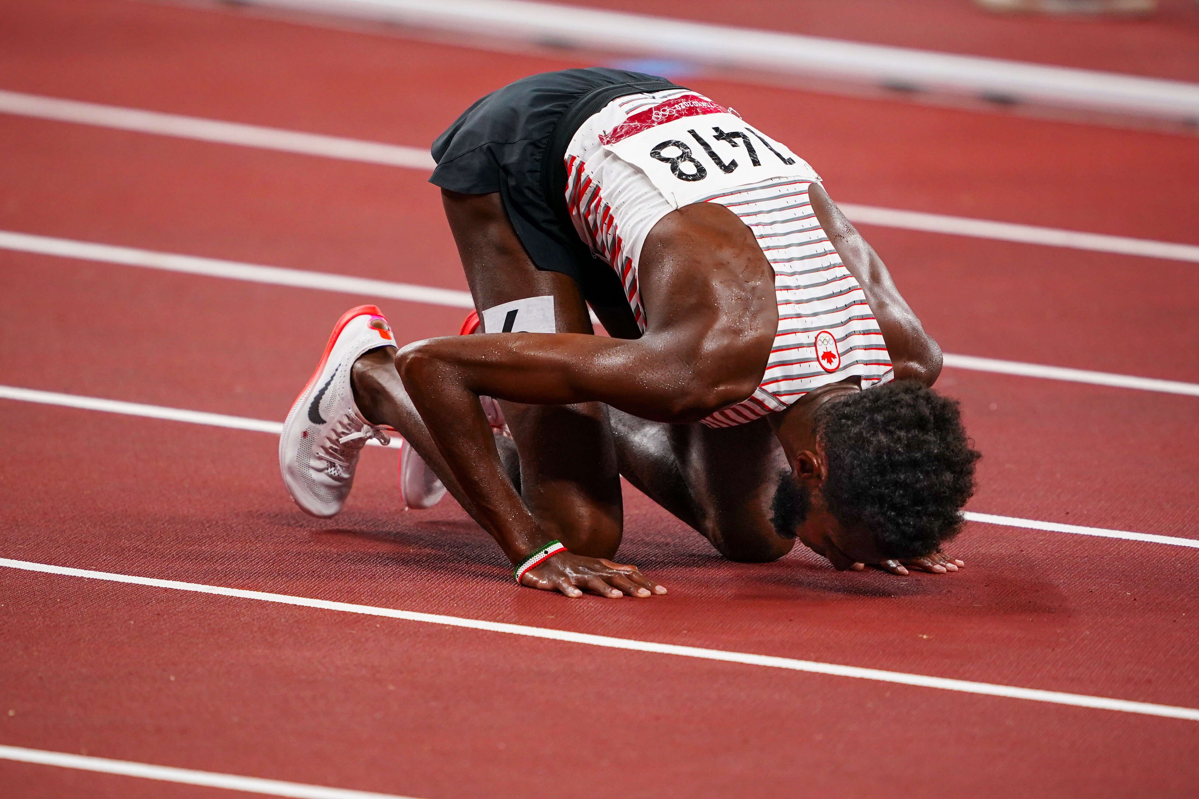 Mohammed Ahmed, Athletics career, Training regimen, Competitive spirit, 3940x2630 4K Desktop