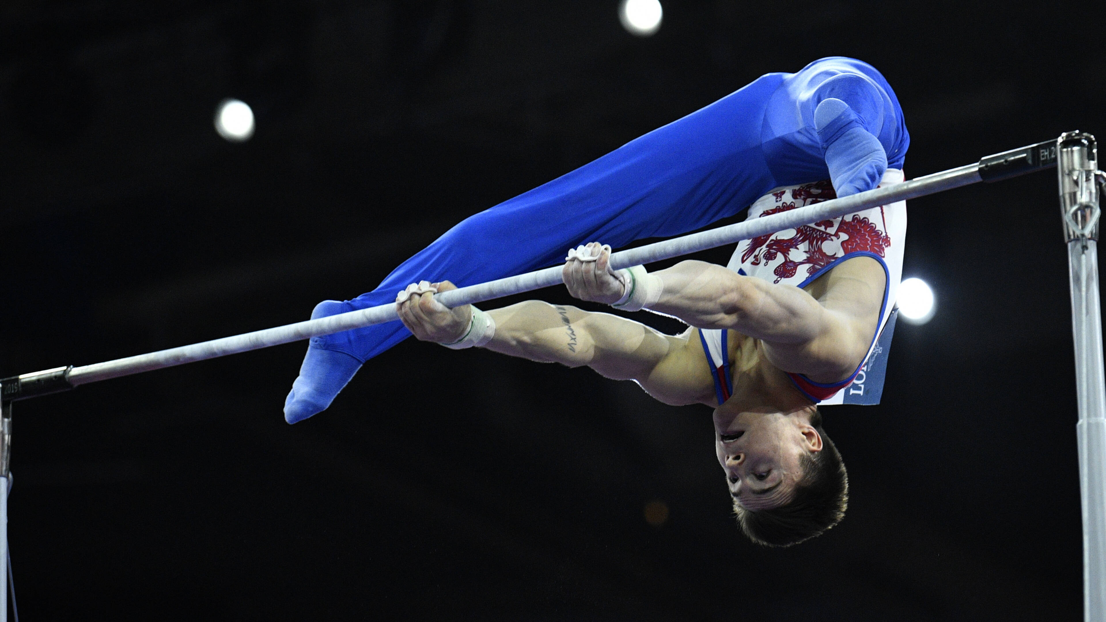 Nikita Nagorny, Horizontal Bar Wallpaper, 3840x2160 4K Desktop