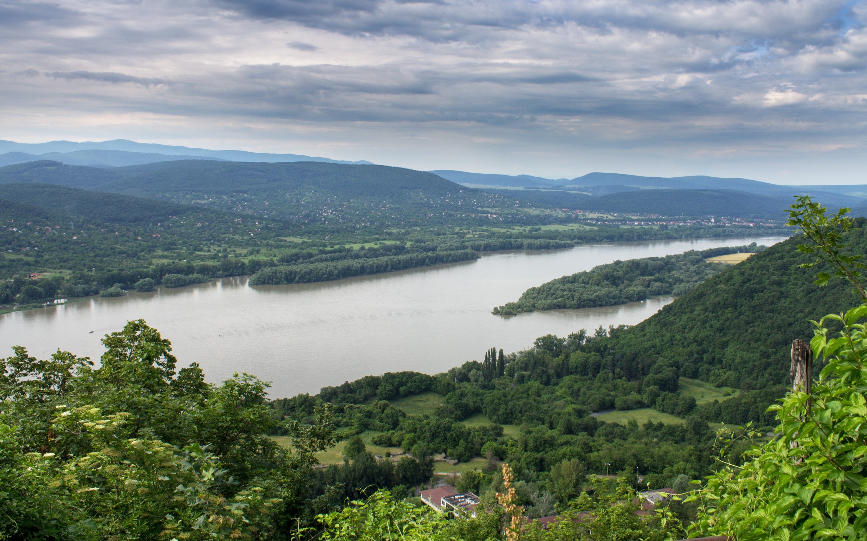 Danube River, Wallpaper, Nature, 2880x1800 HD Desktop