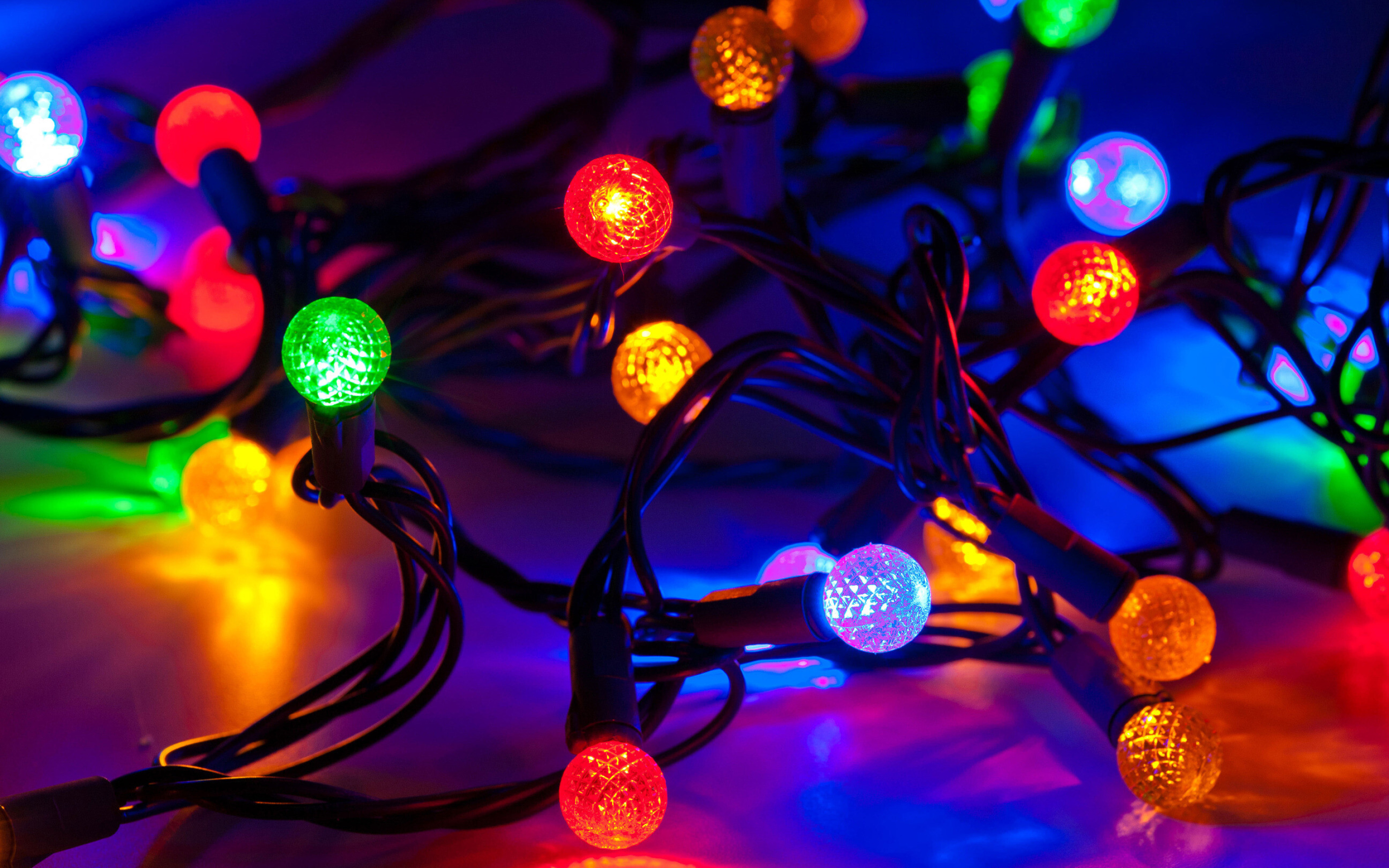 Christmas lights, Photography wallpapers, Festive glow, Holiday spirit, 2880x1800 HD Desktop