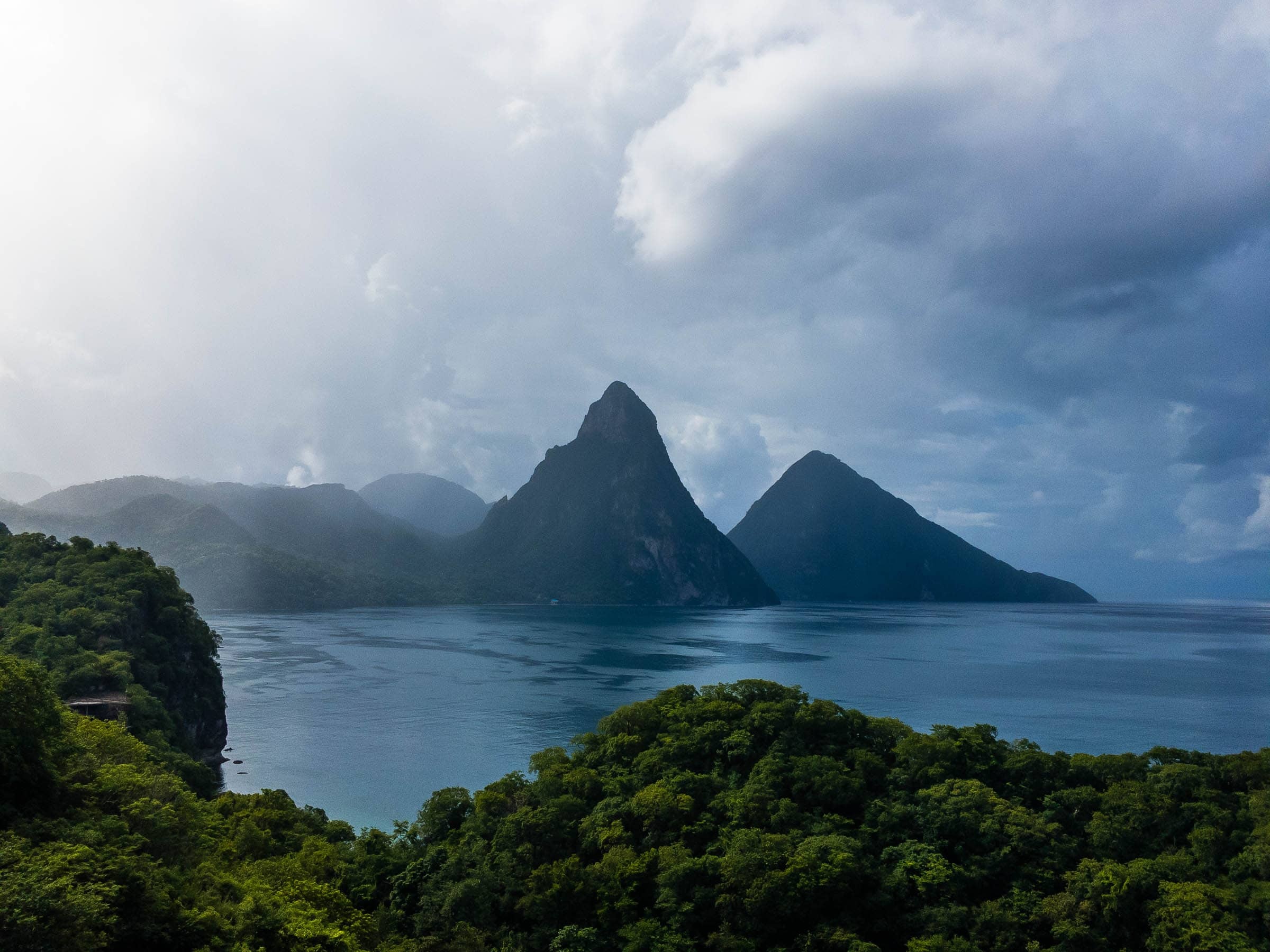 The Pitons, St. Lucia wonders, Moody morning beauty, 2400x1800 HD Desktop