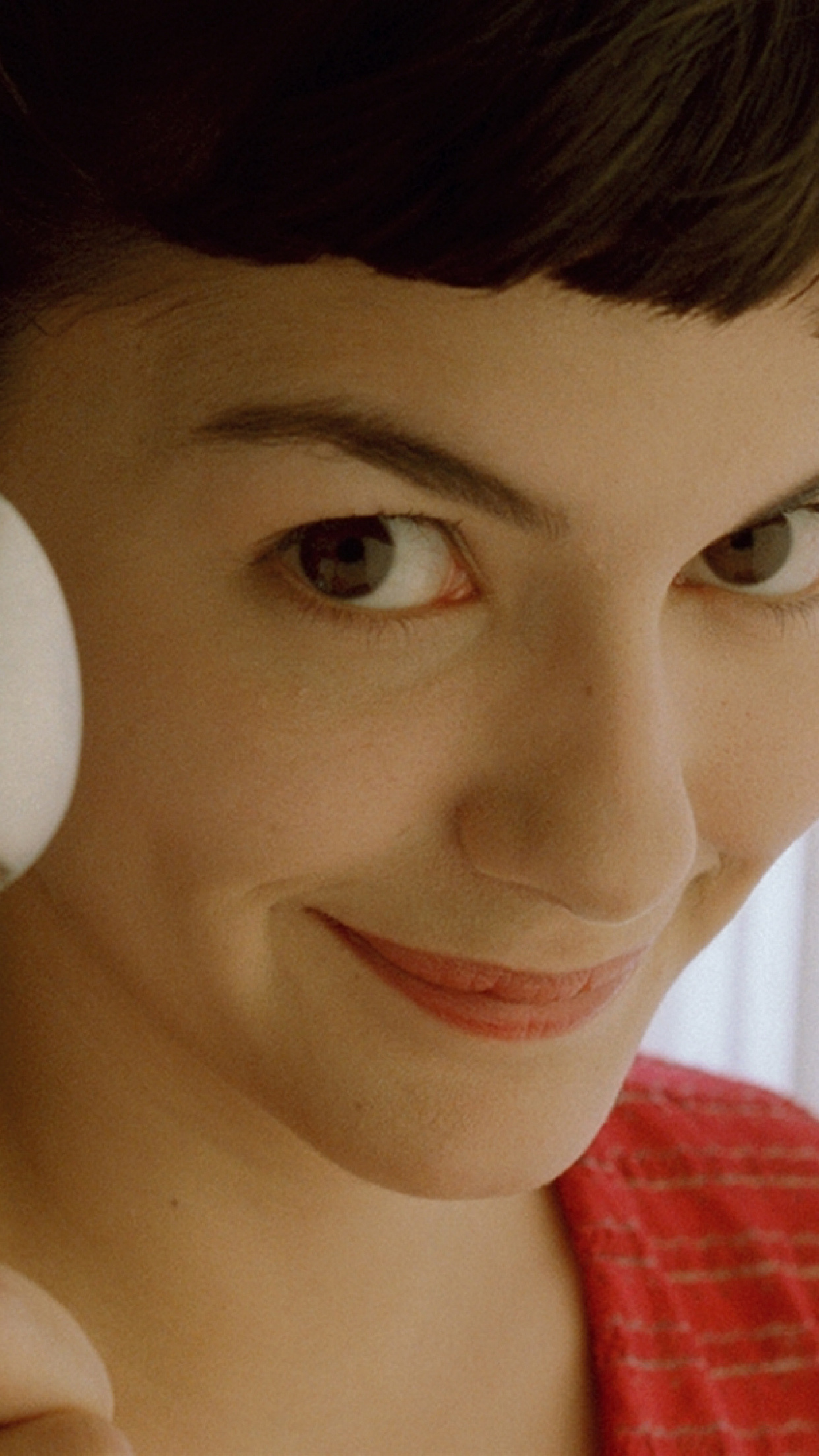 Audrey Tautou, Screenbeauty, Amelie, Actress, 1250x2210 HD Phone