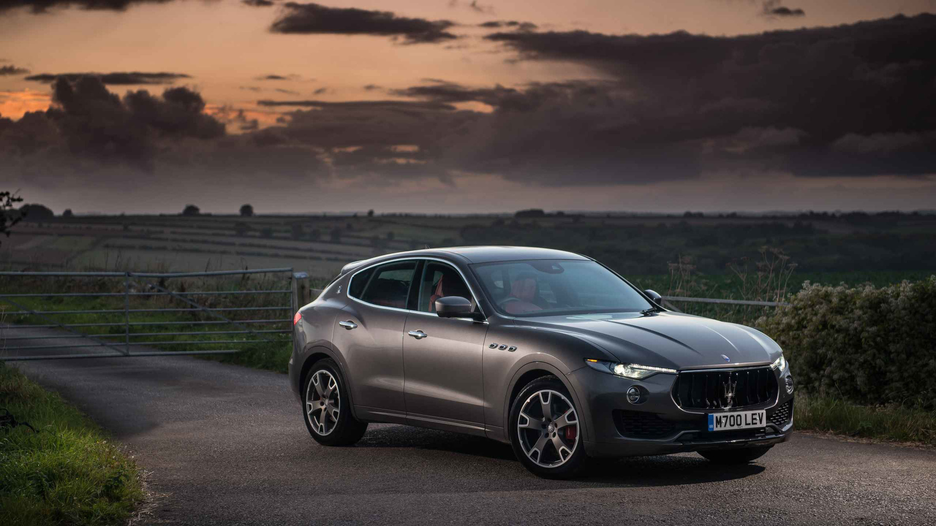 Maserati Levante, Review, 2017, 1920x1080 Full HD Desktop