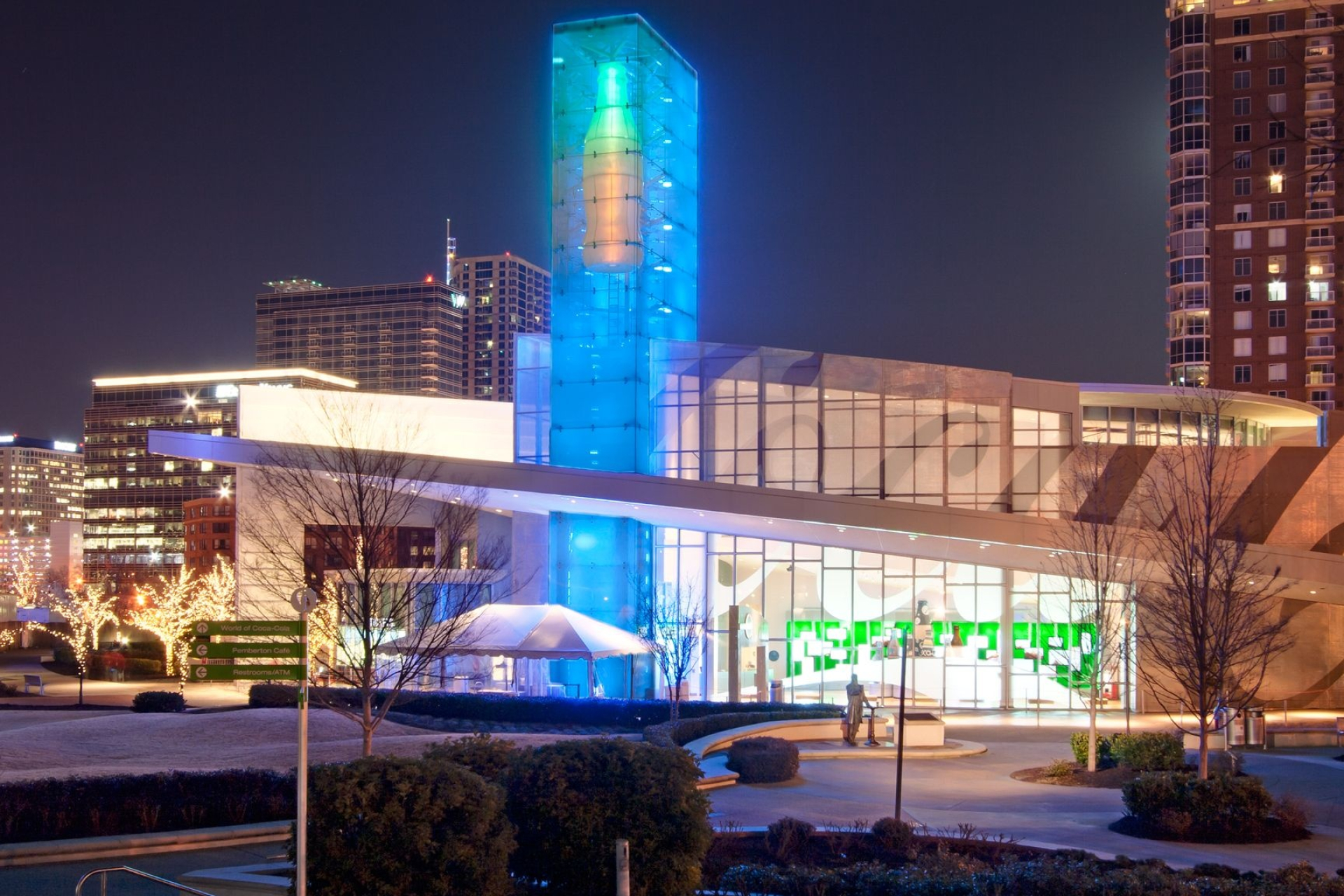 World of Coca-Cola, Enchanting museum, Coca Cola, 1920x1280 HD Desktop