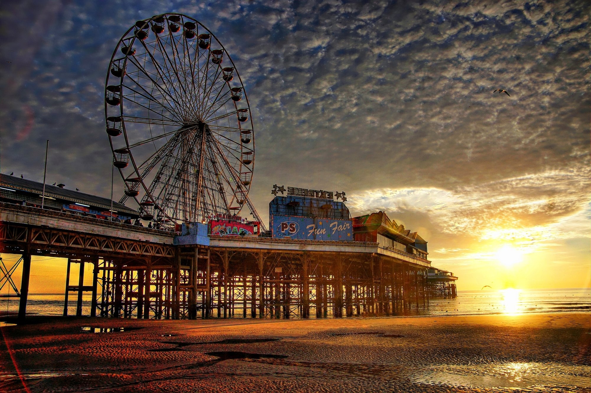 Fun Fair, Blackpool Pier, Sunset landscape, Coastal beauty, 2000x1330 HD Desktop