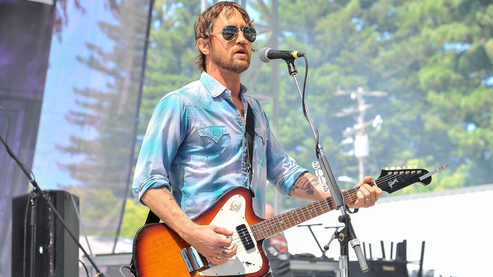 Chris Shiflett, Musician, Vibecom, Solo career, 1940x1090 HD Desktop