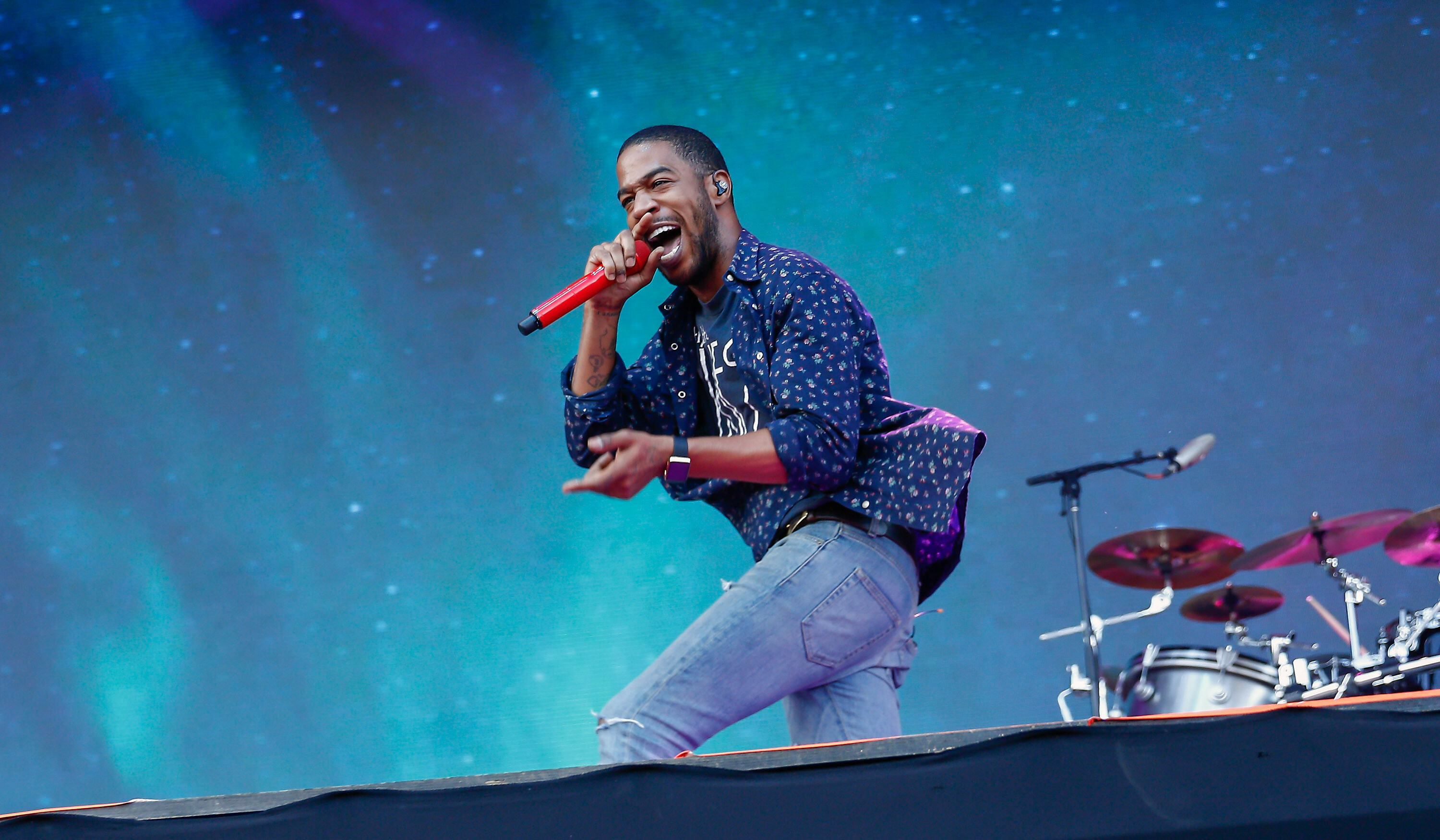 Kid Cudi, Eclectic soundscapes, Inspirational storytelling, Genre-defying, 3000x1760 HD Desktop