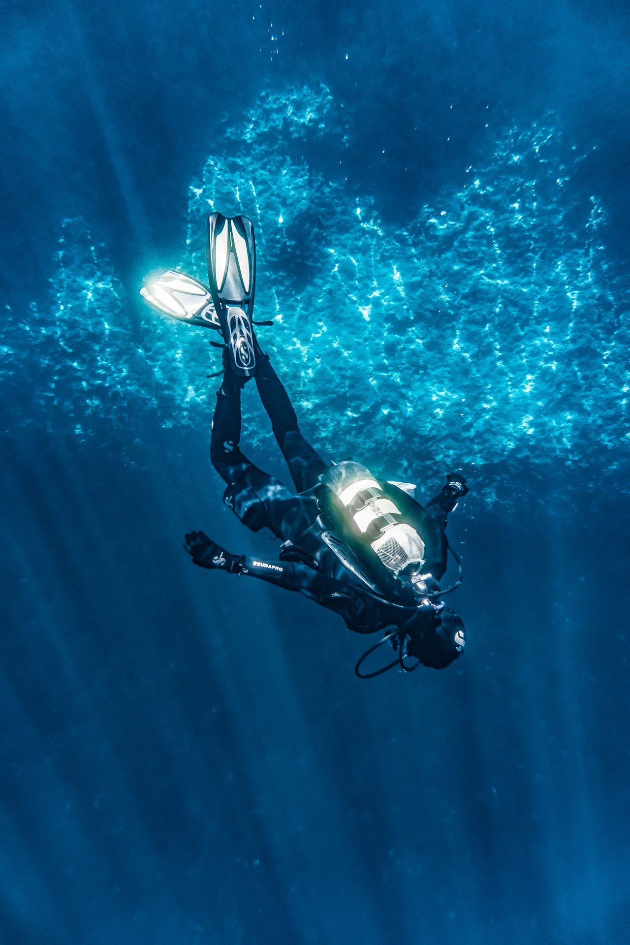 Love for scuba diving, Eugene Bernshtam, Passion for underwater adventure, Scuba diving community, 1280x1920 HD Phone