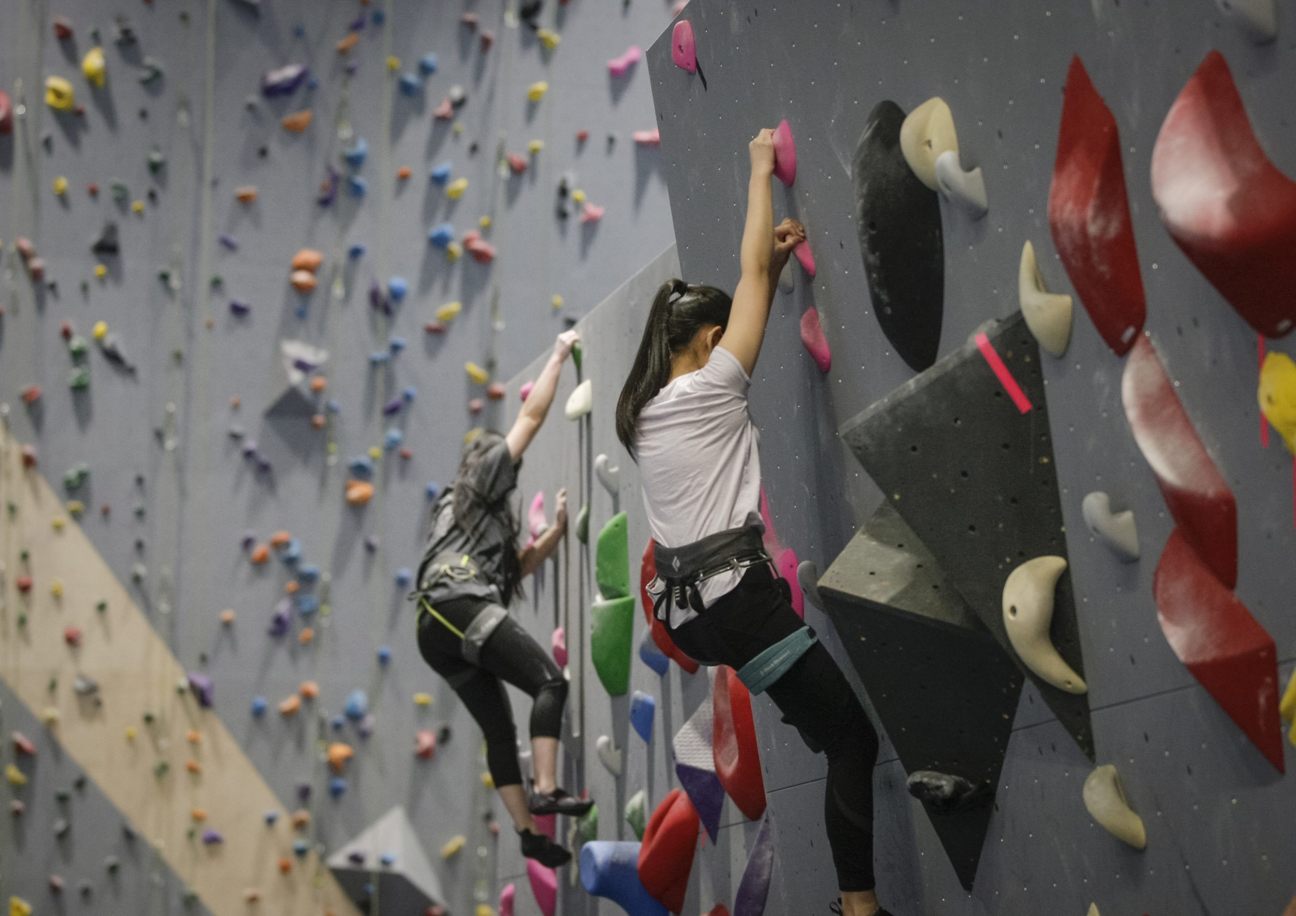 Indoor rock climbing, Vancouver, Try, Experience, 2560x1810 HD Desktop