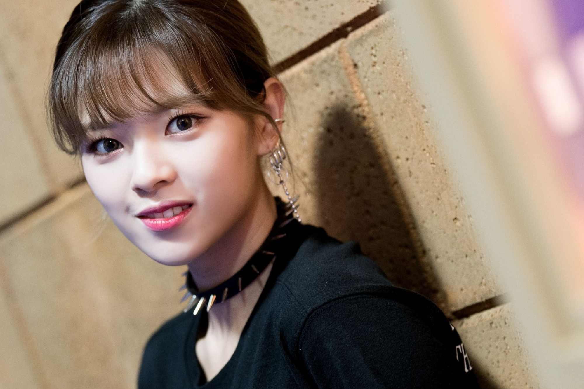 Twice Jeongyeon 2000x1340