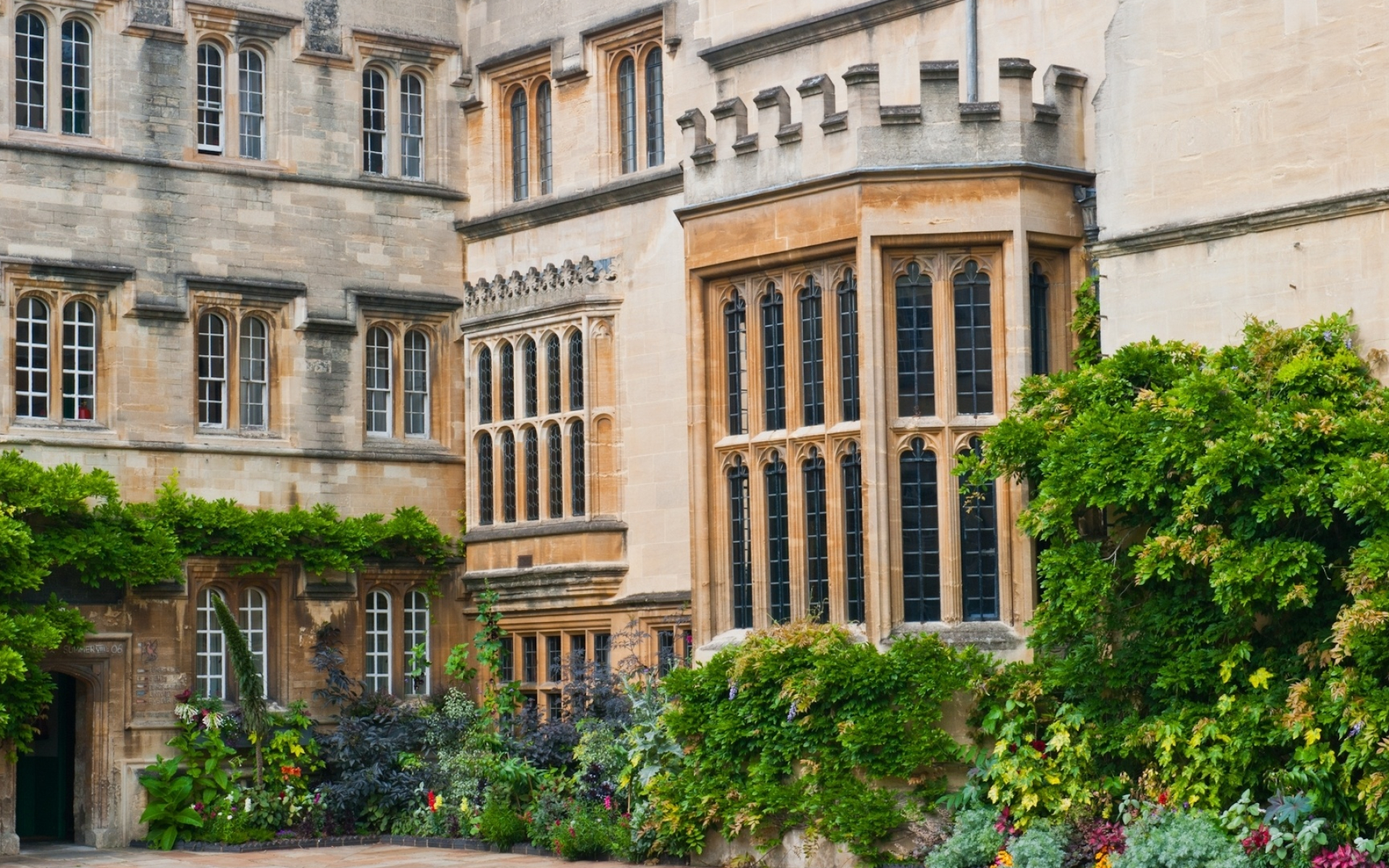 Jesus College, Oxford University, 1920x1200 HD Desktop