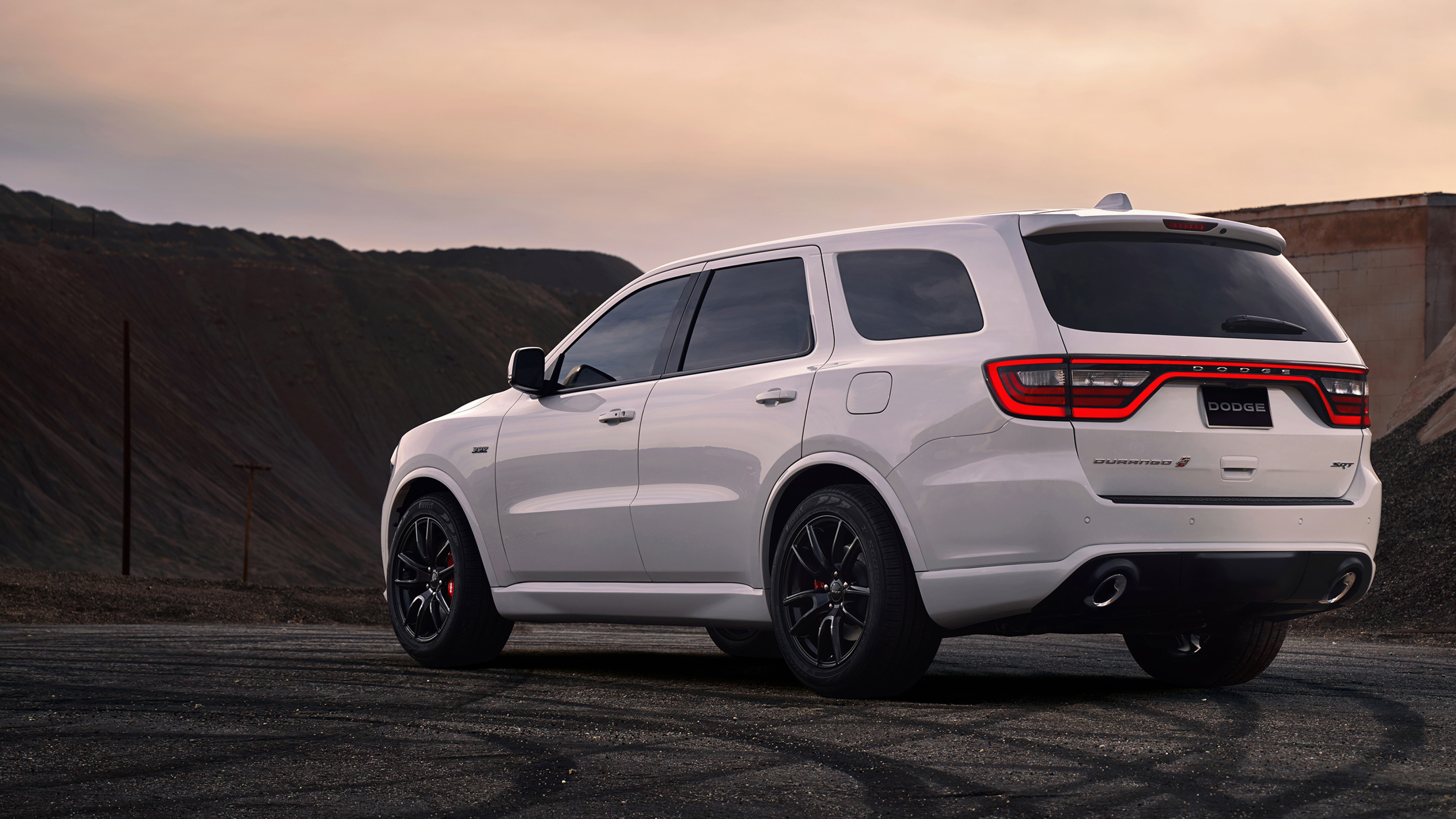 Dodge Durango, Powerful performance, SRT edition, American muscle, 3840x2160 4K Desktop