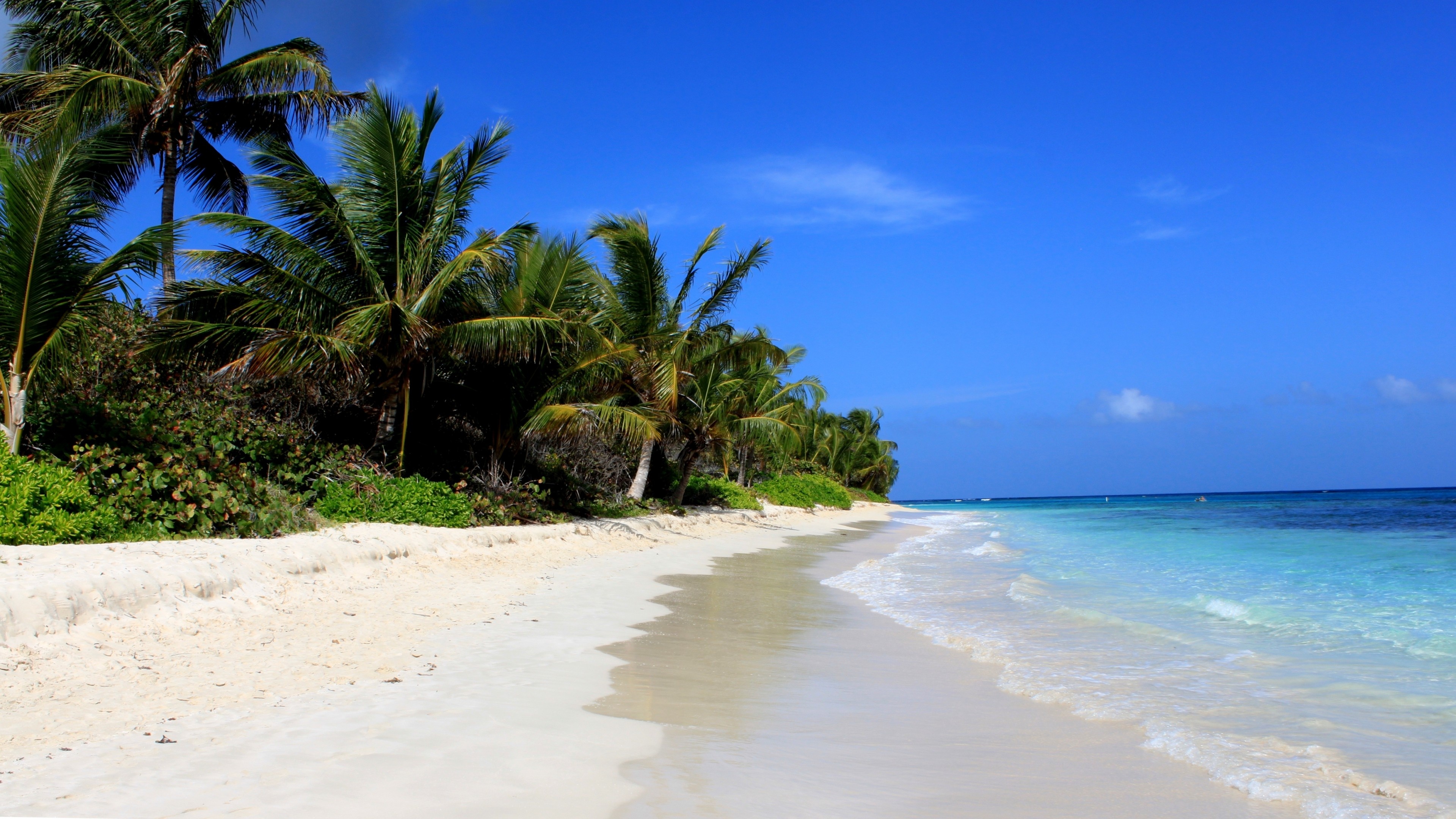 Flamenco beach, Culebra (Puerto Rico) Wallpaper, 3840x2160 4K Desktop