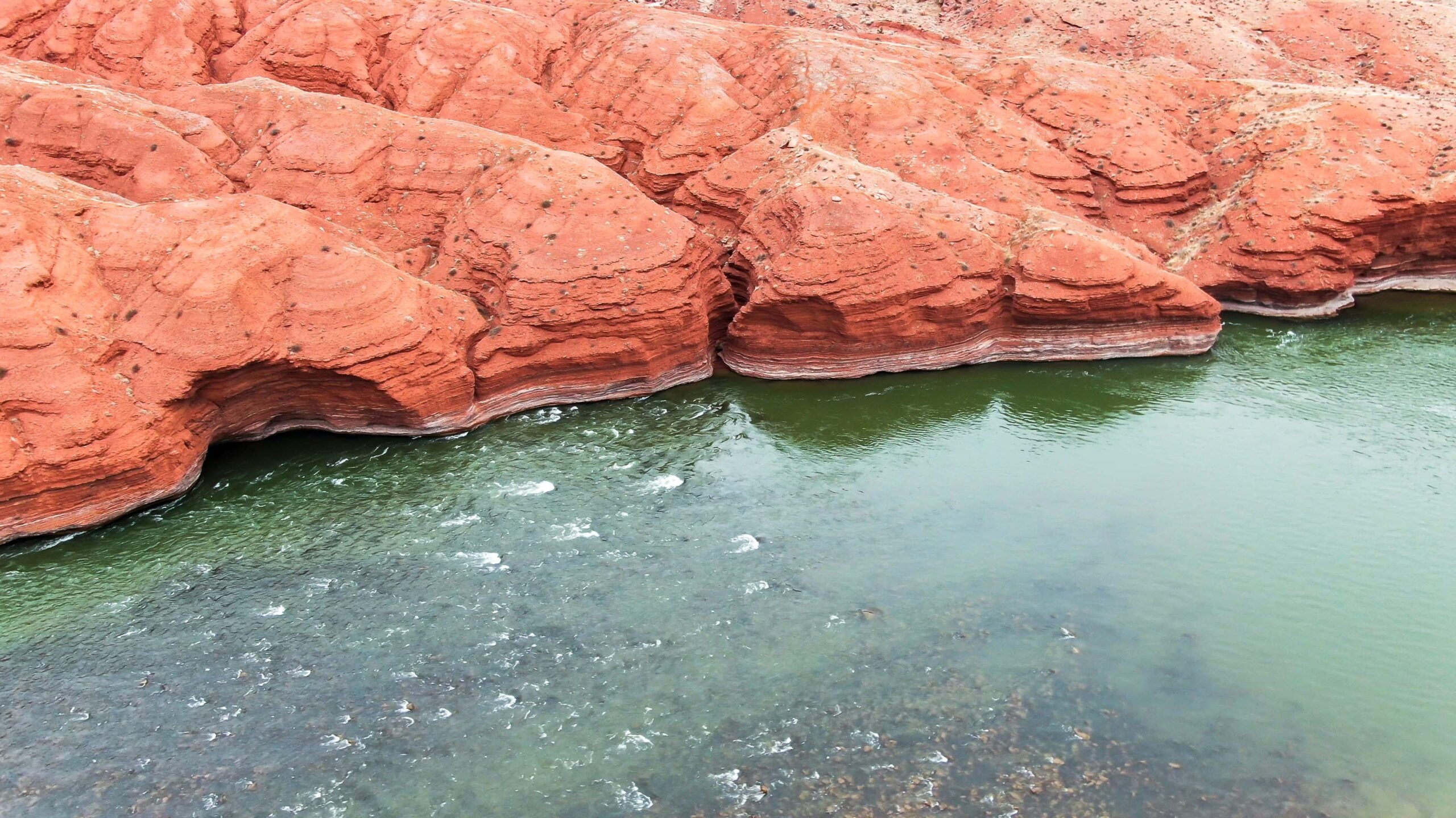 The Colorado River, Stunning drone videos, Scenic landscapes, Utah's natural beauty, 2560x1440 HD Desktop