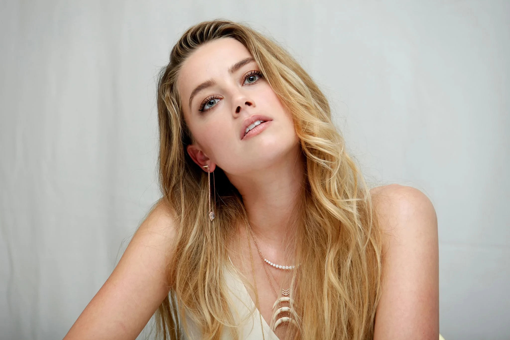 Amber Heard, Wallpapers, Backgrounds, Amber, 2050x1370 HD Desktop