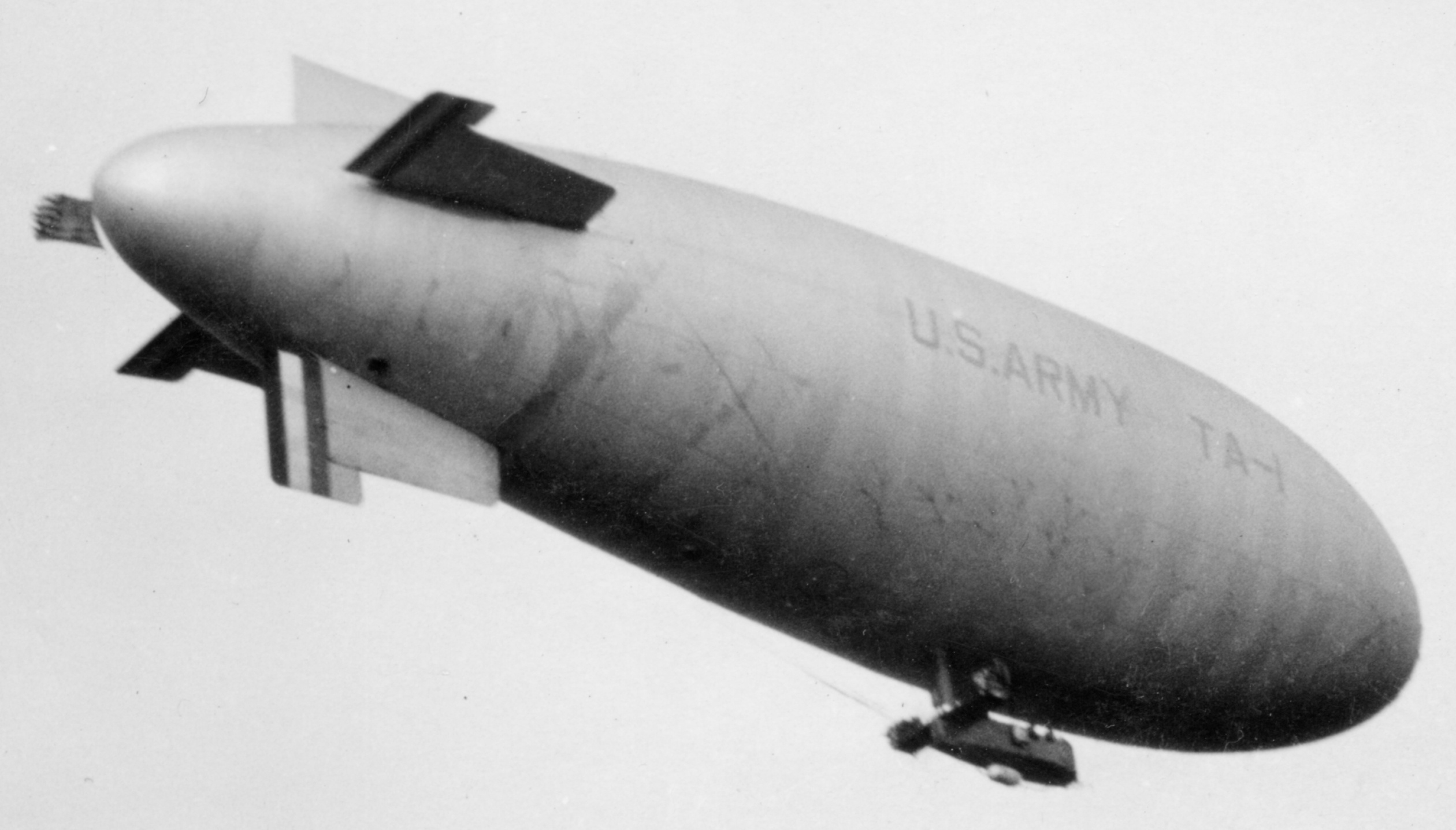 Scott AFB history, Airship TA 1 maiden flight, Scott Air Force Base, 2520x1440 HD Desktop