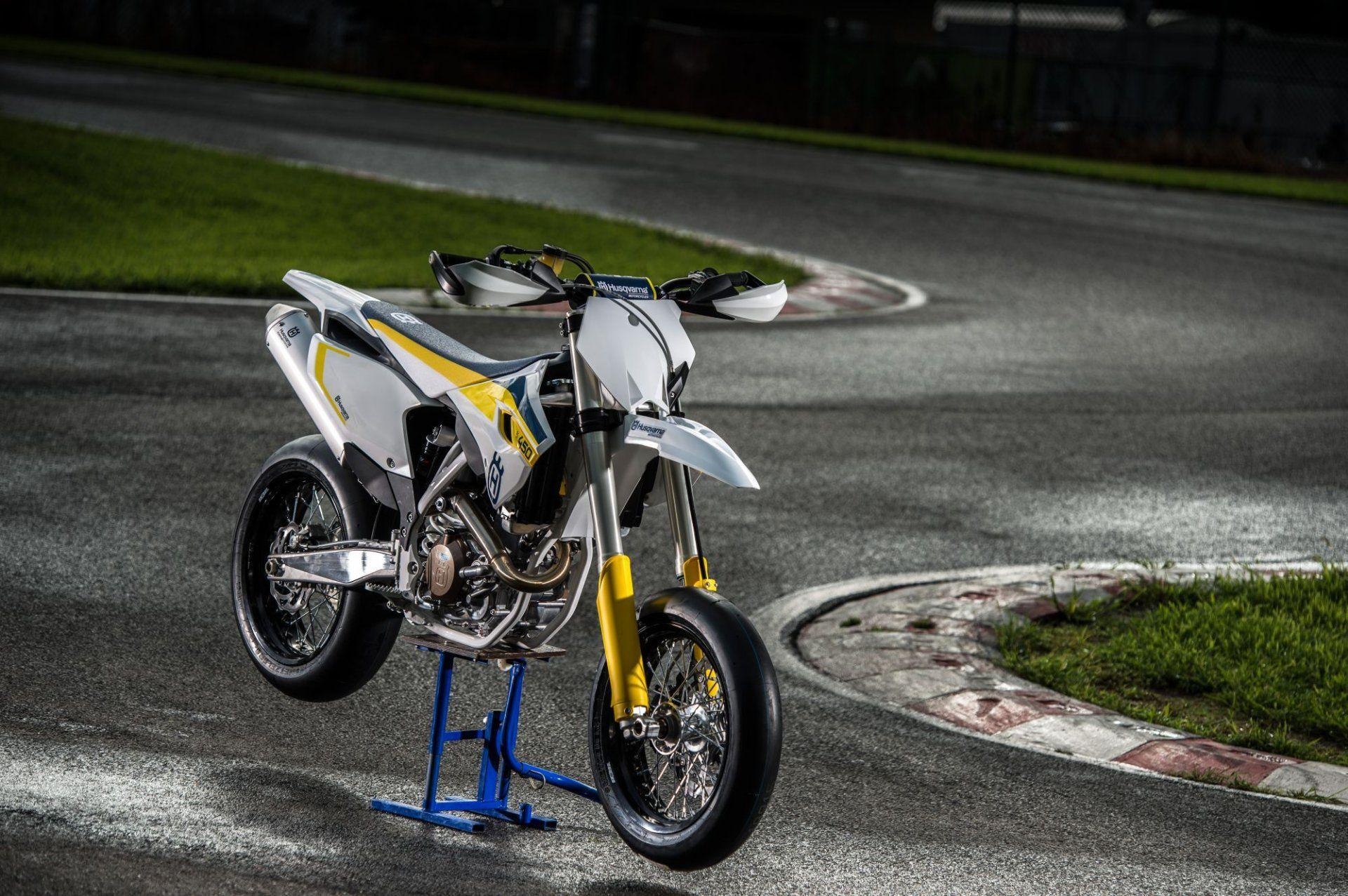 Husqvarna FS 450, Aggressive supermoto, Power-packed performance, Wallpapers, 1920x1280 HD Desktop