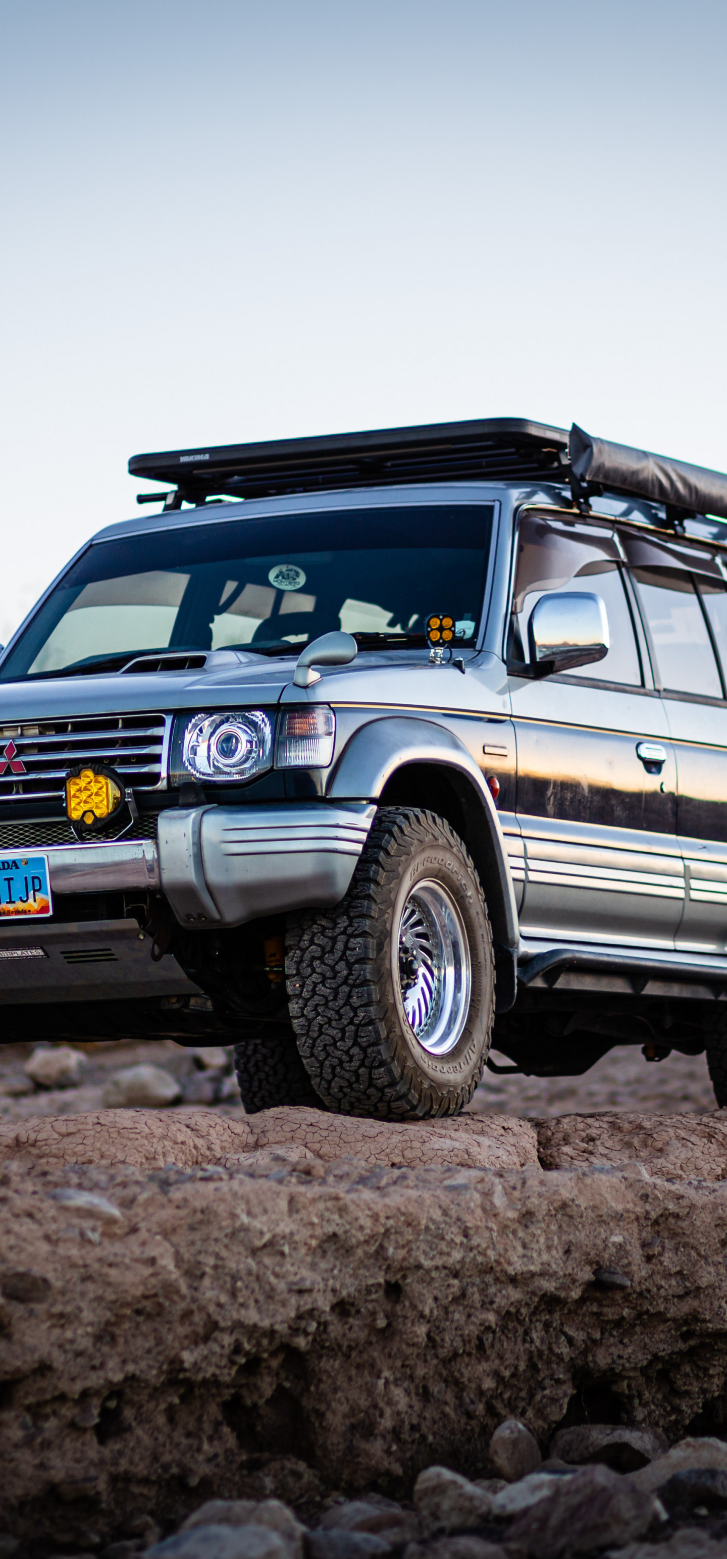 Mitsubishi Pajero, Front view, Bold and rugged, Striking wallpapers, 1440x3090 HD Phone