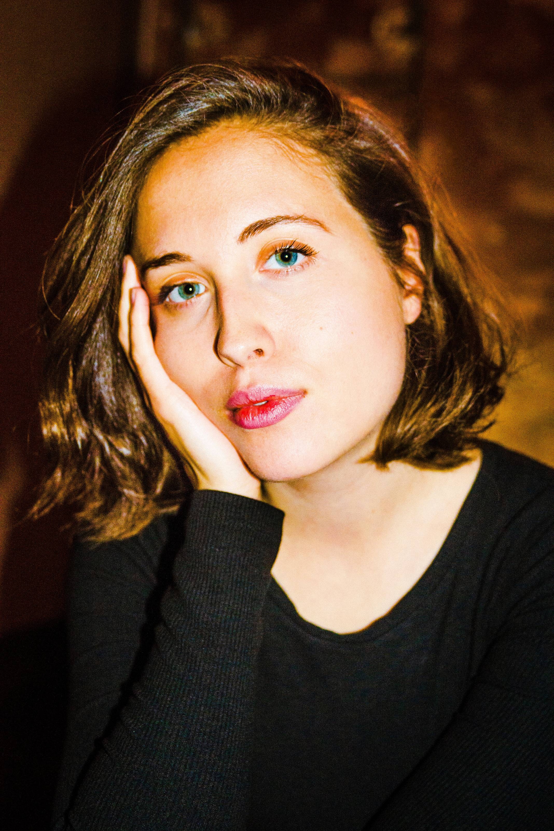 Alice Merton in NYC, Neptune lens experimentation, Lomography magic, Creative exploration, 2140x3200 HD Phone