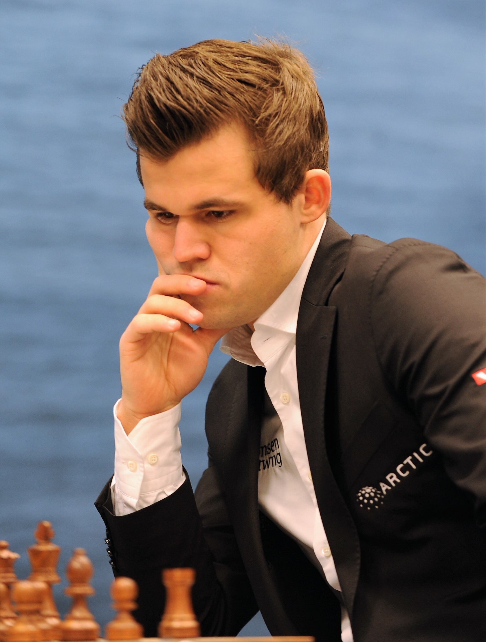 Magnus Carlsen, Lindores Abbey, Chess Stars Tournament, 1680x2220 HD Phone