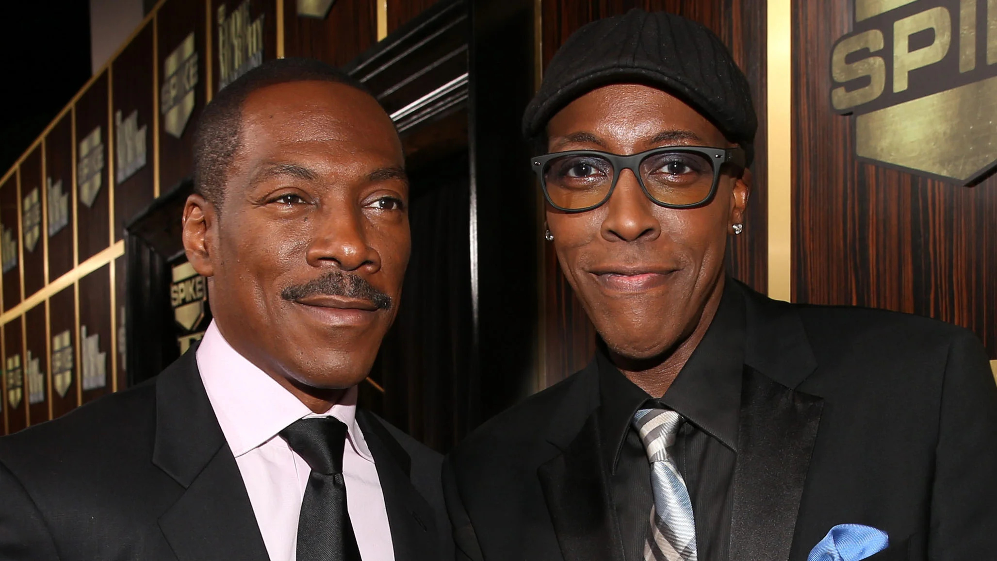 Arsenio Hall, Eddie Murphy reunion, Coming to America sequel, Entertainment news, 2060x1160 HD Desktop