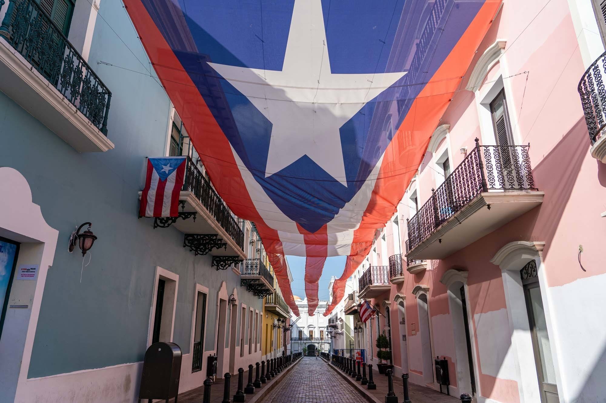 National flag, San Juan (Puerto Rico) Wallpaper, 2000x1340 HD Desktop