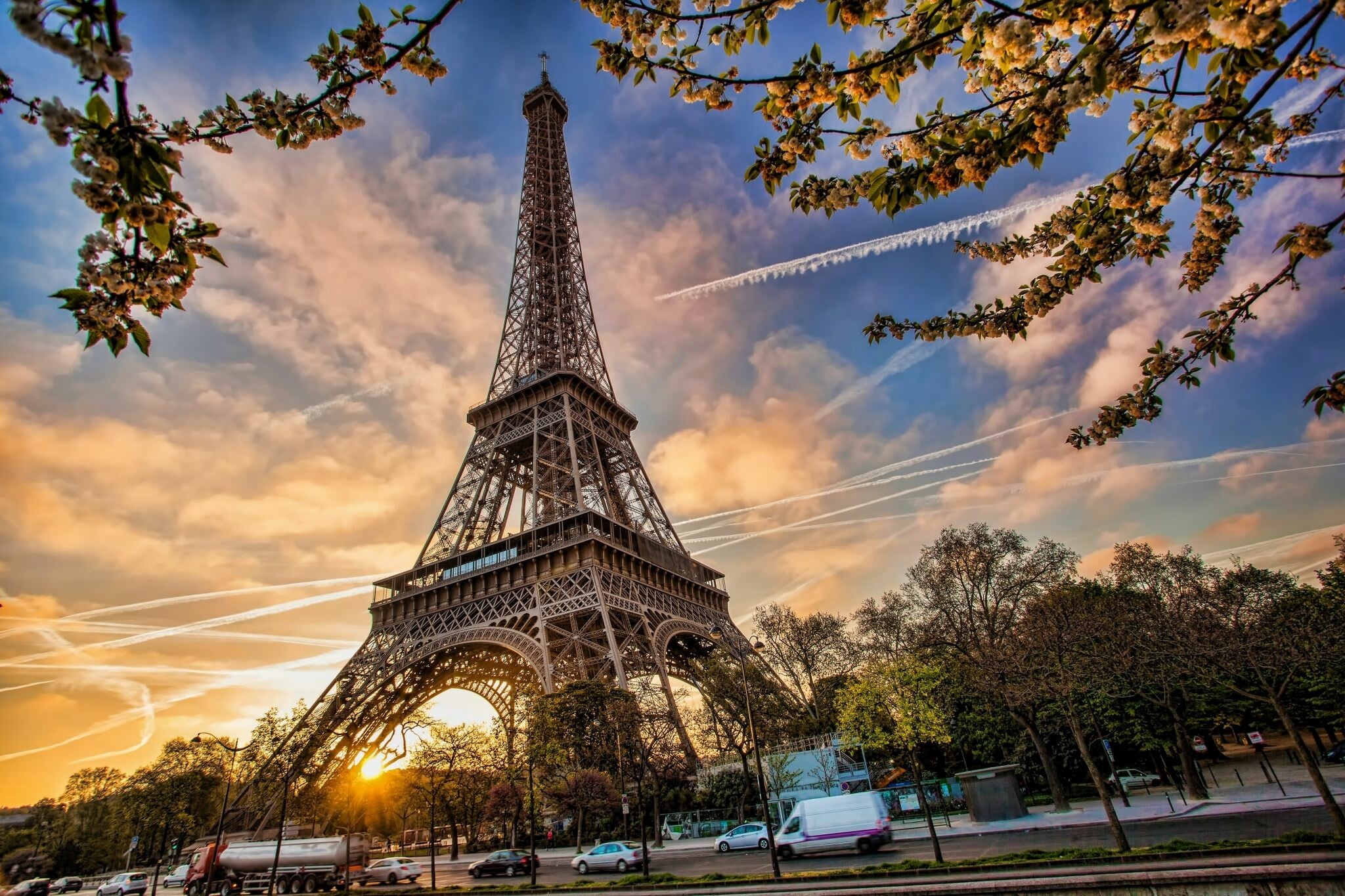 Paris desktop wallpapers, 4K and 5K resolution, Free download, Mobile and PC compatible, 2050x1370 HD Desktop