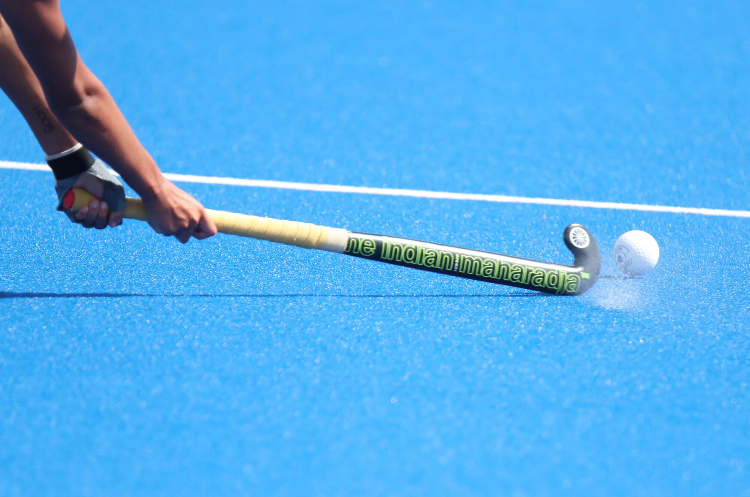 Field hockey battle, Virginia Cavaliers vs Wake Forest, 2500x1660 HD Desktop