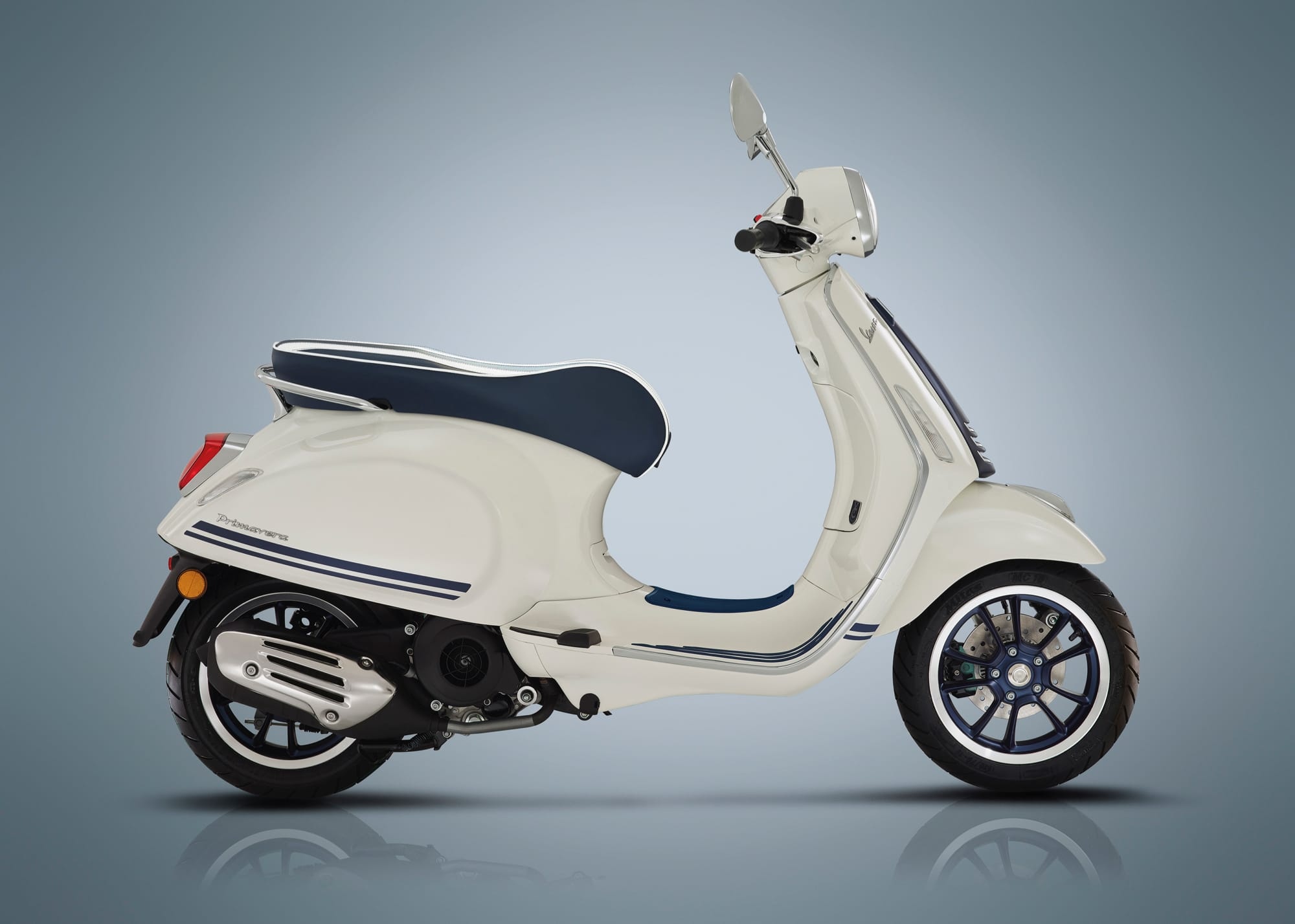 Vespa Primavera 150, Wide magazine, 2000x1430 HD Desktop