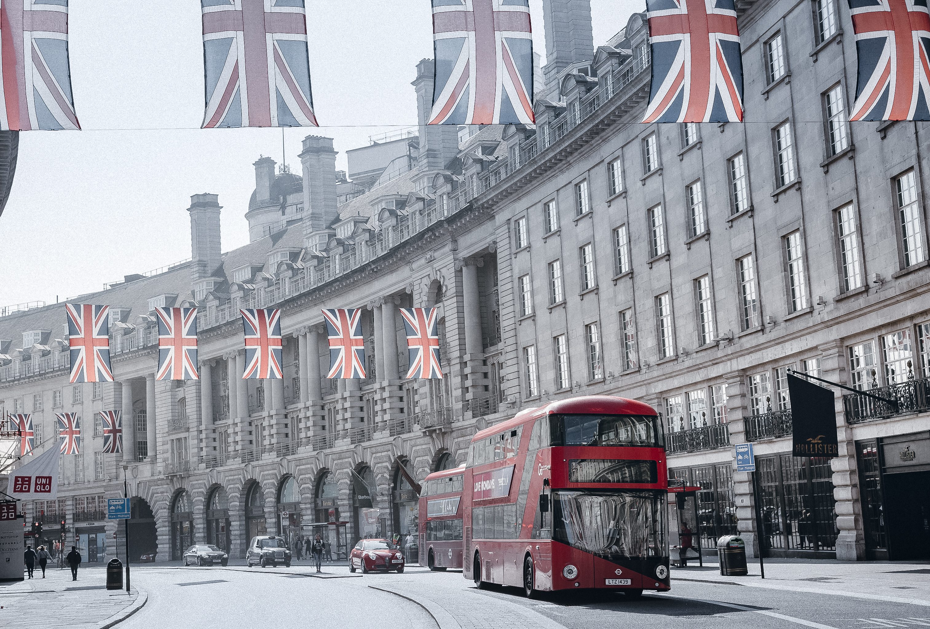 Double-decker Bus Travels, City life, Urban architecture, Captivating cityscape, 3030x2050 HD Desktop