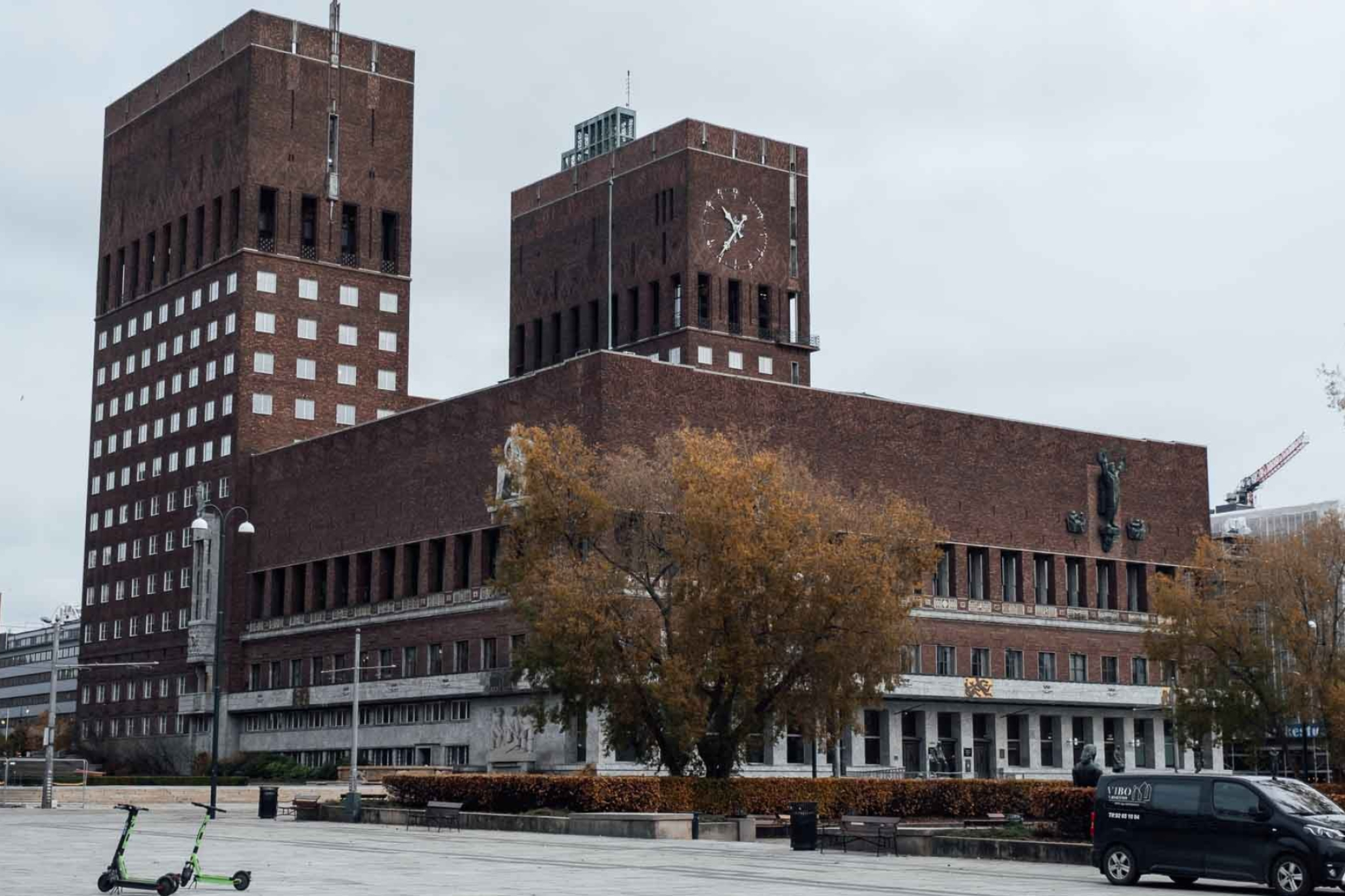 City Hall, Oslo Wallpaper, 2050x1370 HD Desktop