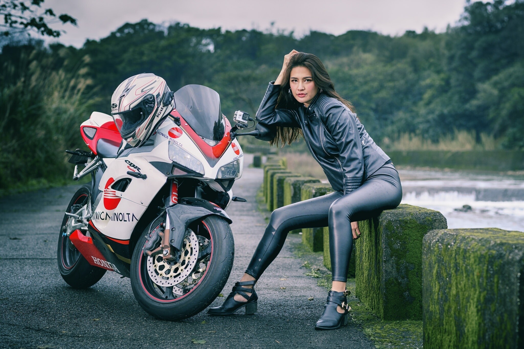 Honda CBR 600RR, Girls and Motorcycles Wallpaper, 2050x1370 HD Desktop