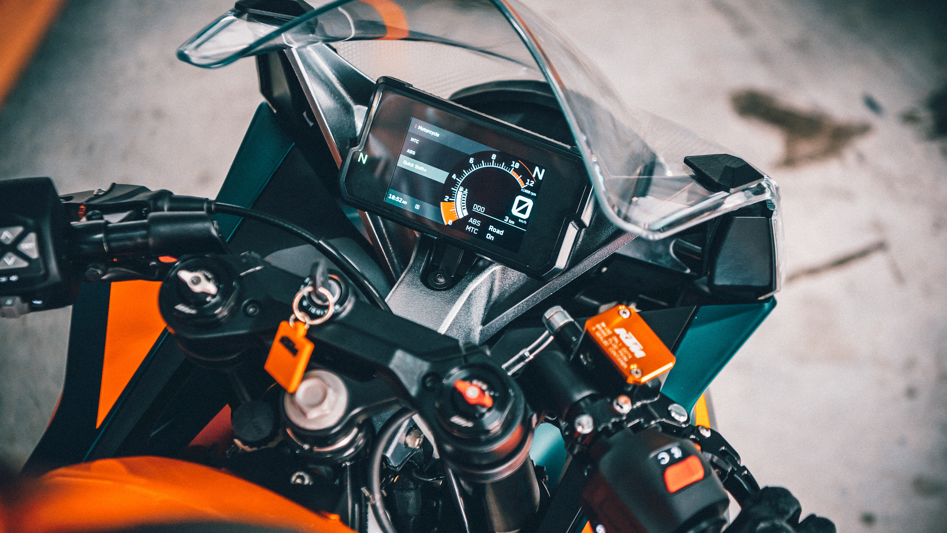 RC 390 Close-up, KTM RC Wallpaper, 3840x2160 4K Desktop