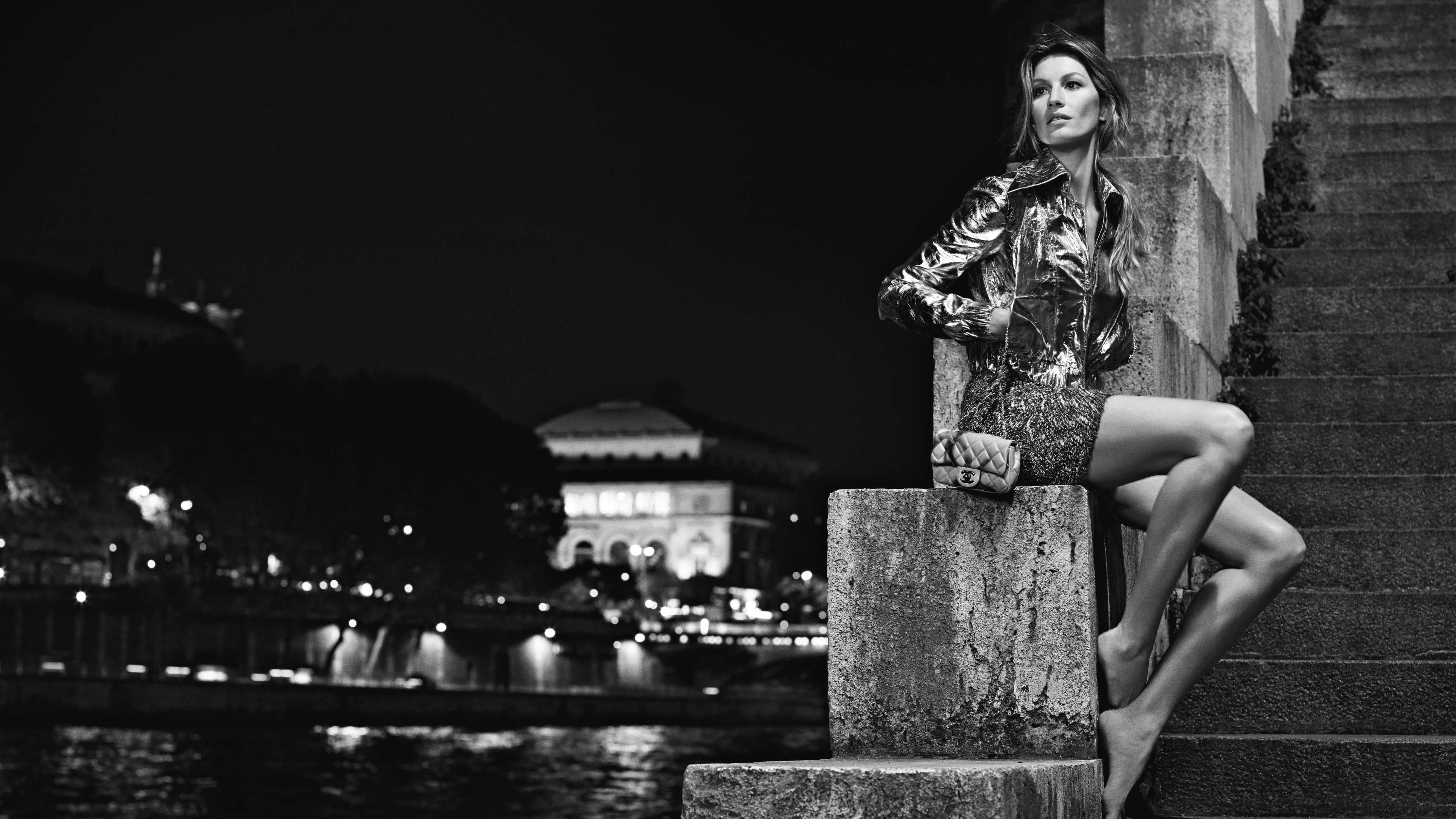 Gisele Bundchen, Fashion model wallpaper, Chanel 2015, Black and white, 3840x2160 4K Desktop