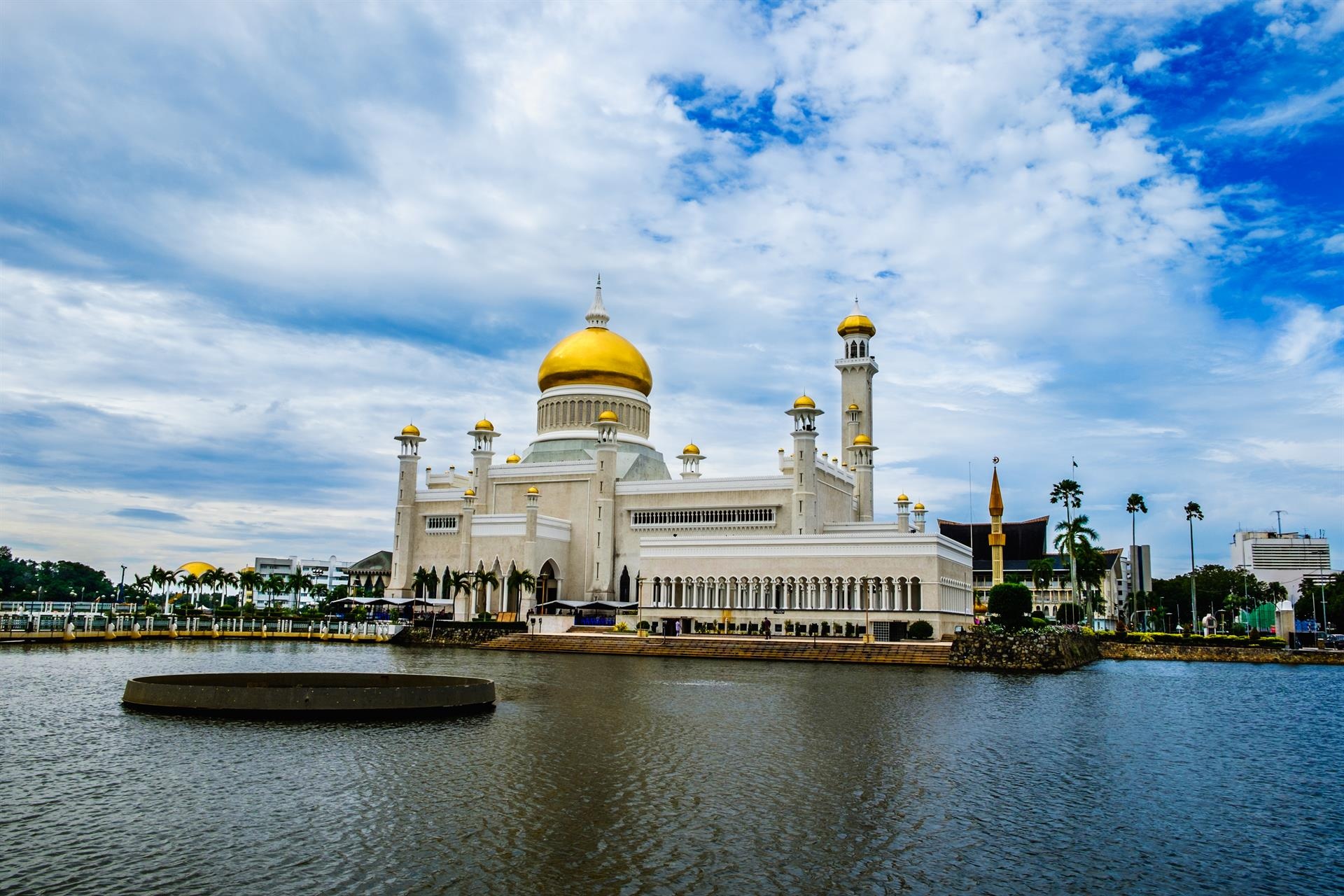 Brunei travels, Our work in, Brunei Darussalam, 1920x1280 HD Desktop