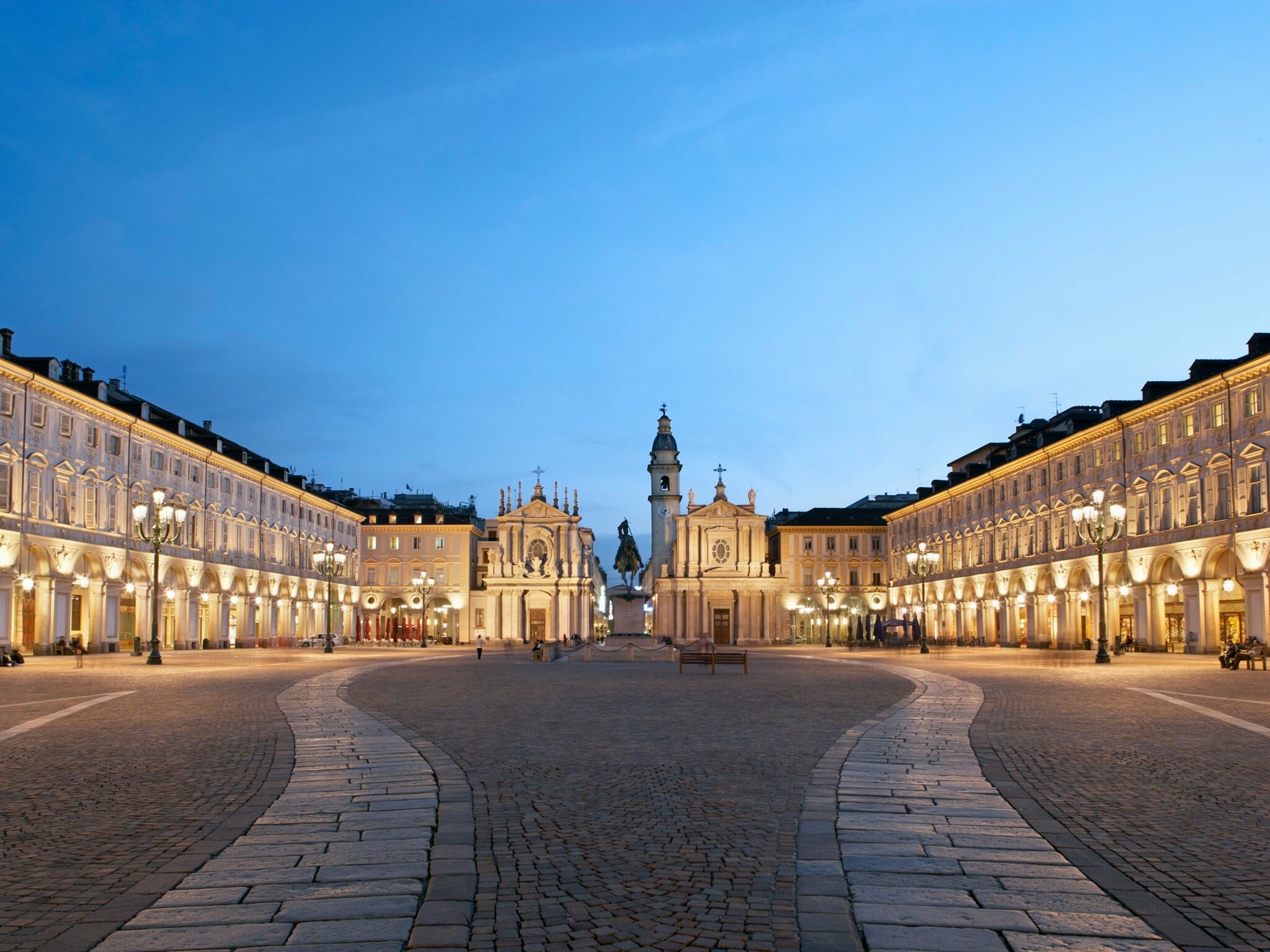 Turin, City charm, HD wallpaper, Picturesque beauty, 2050x1540 HD Desktop