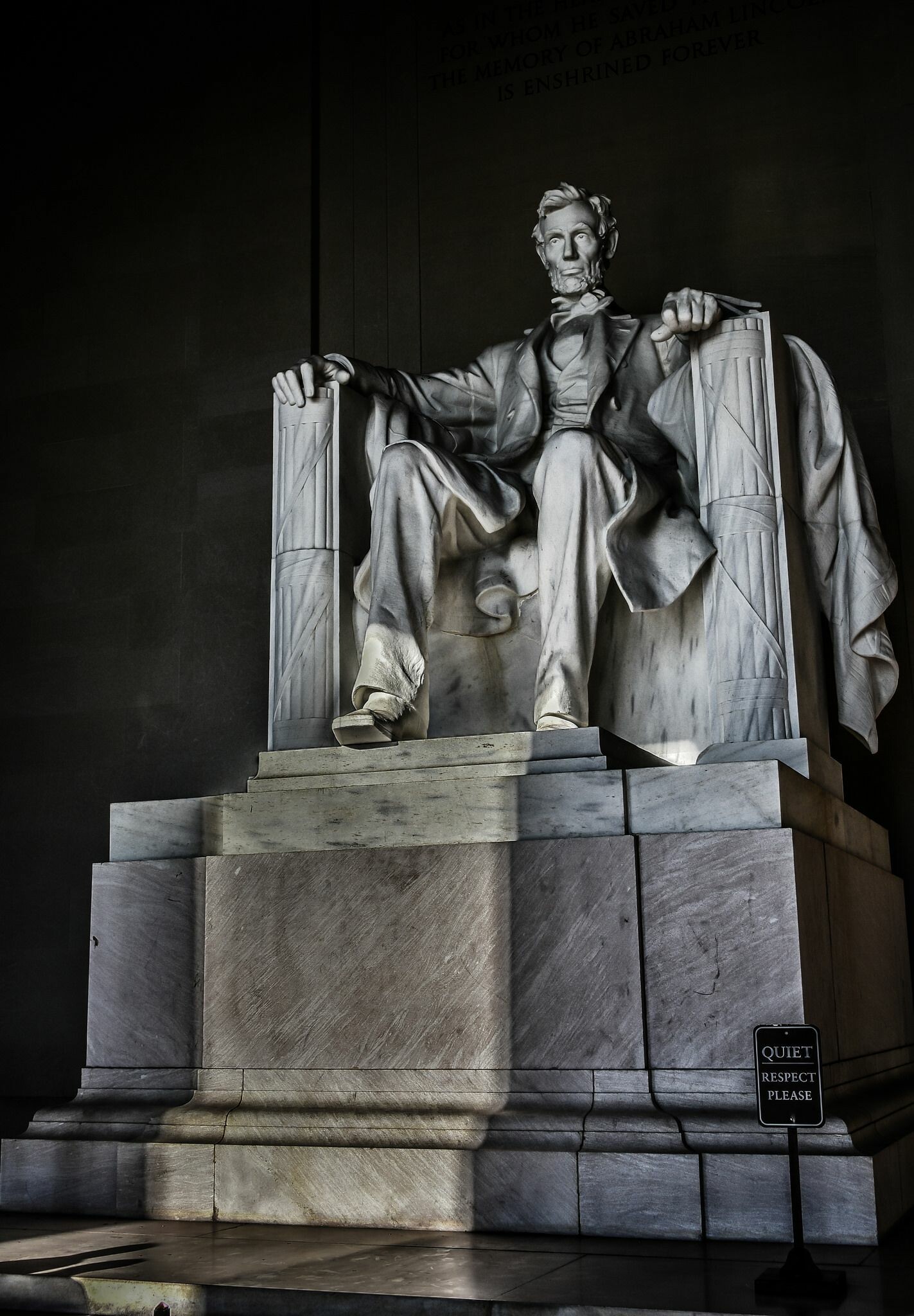 Lincoln Memorial, Abraham Lincoln statue, Black and white, 1430x2050 HD Phone