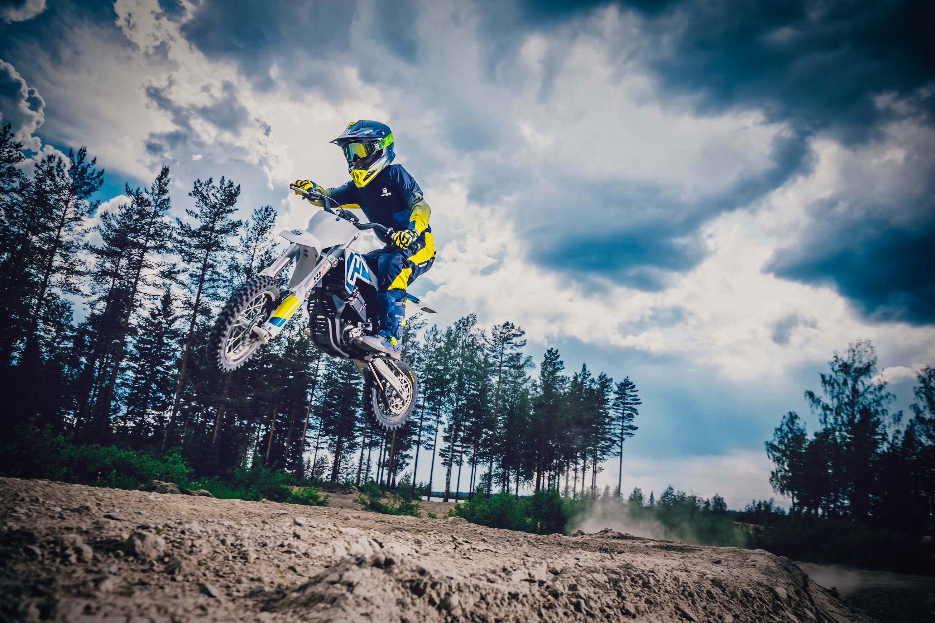 Husqvarna EE 5, Dirt Bike Wallpaper, 3000x2000 HD Desktop