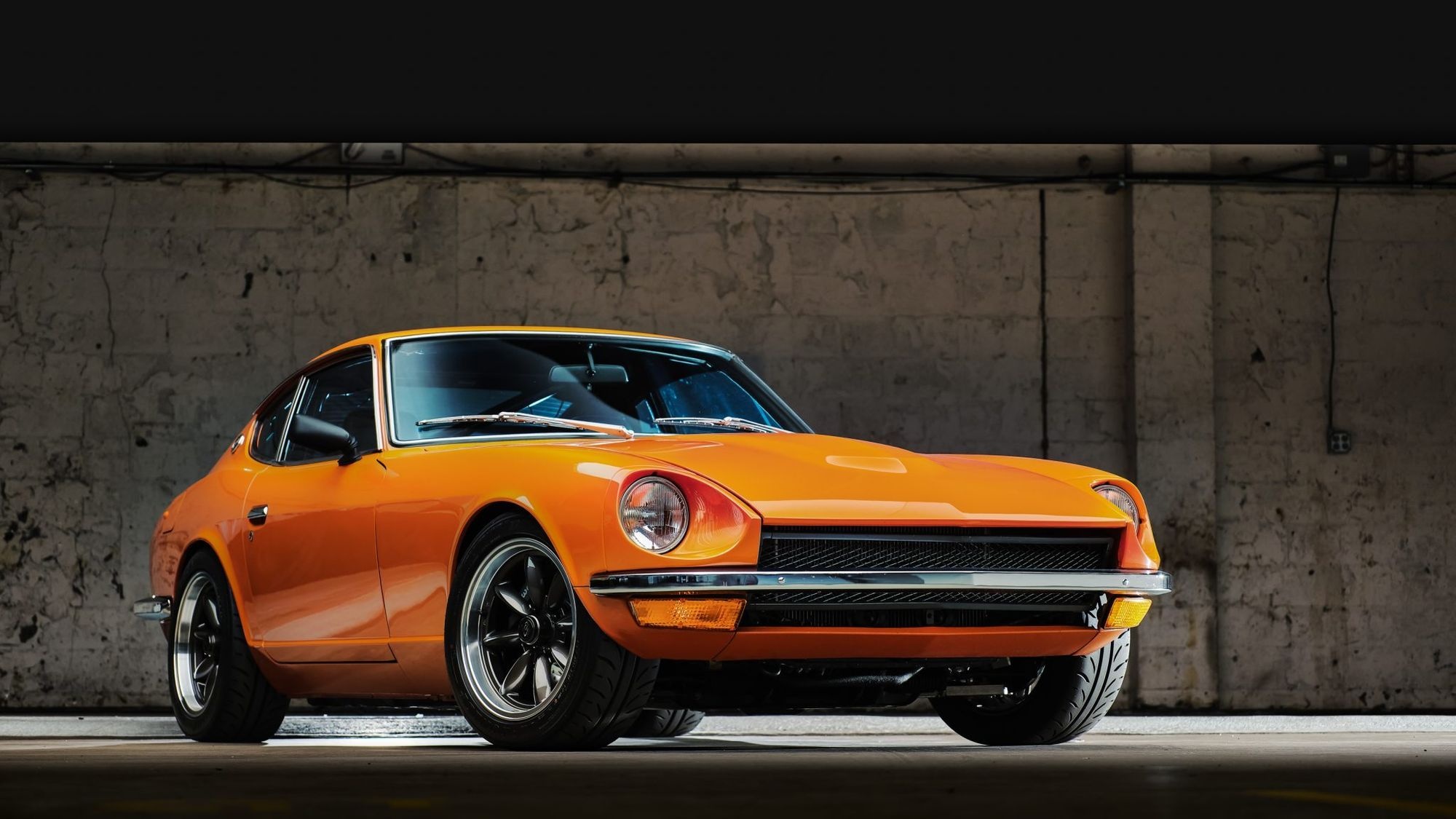 Command attention, 1972 Datsun 240Z, Automotive masterpiece, 2000x1130 HD Desktop