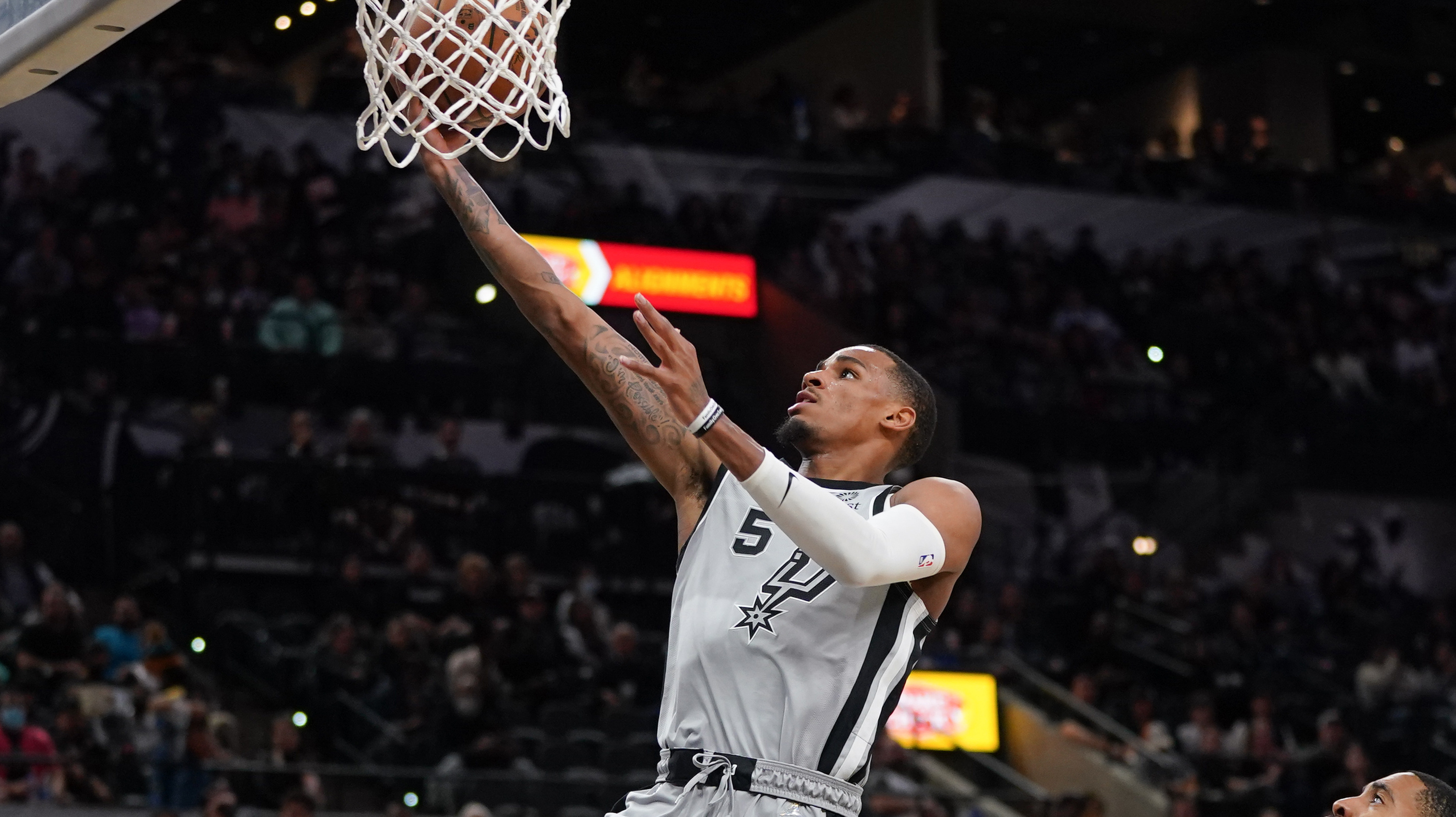 Dejounte Murray, Peak performance, NBC Sports, San Antonio Spurs, 3190x1790 HD Desktop