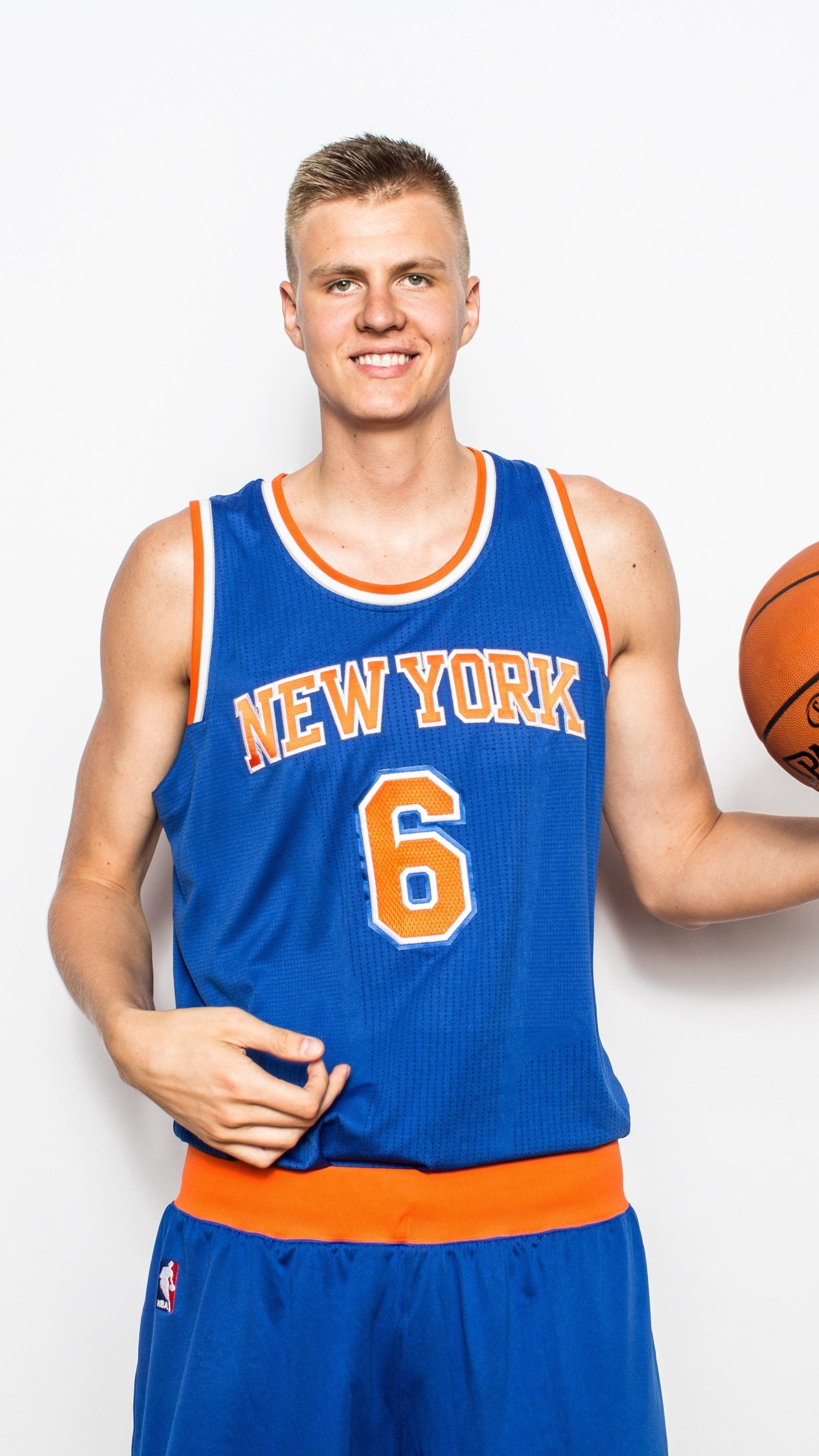 Kristaps Porzingis, New York Knicks Wallpaper, 2160x3840 4K Phone